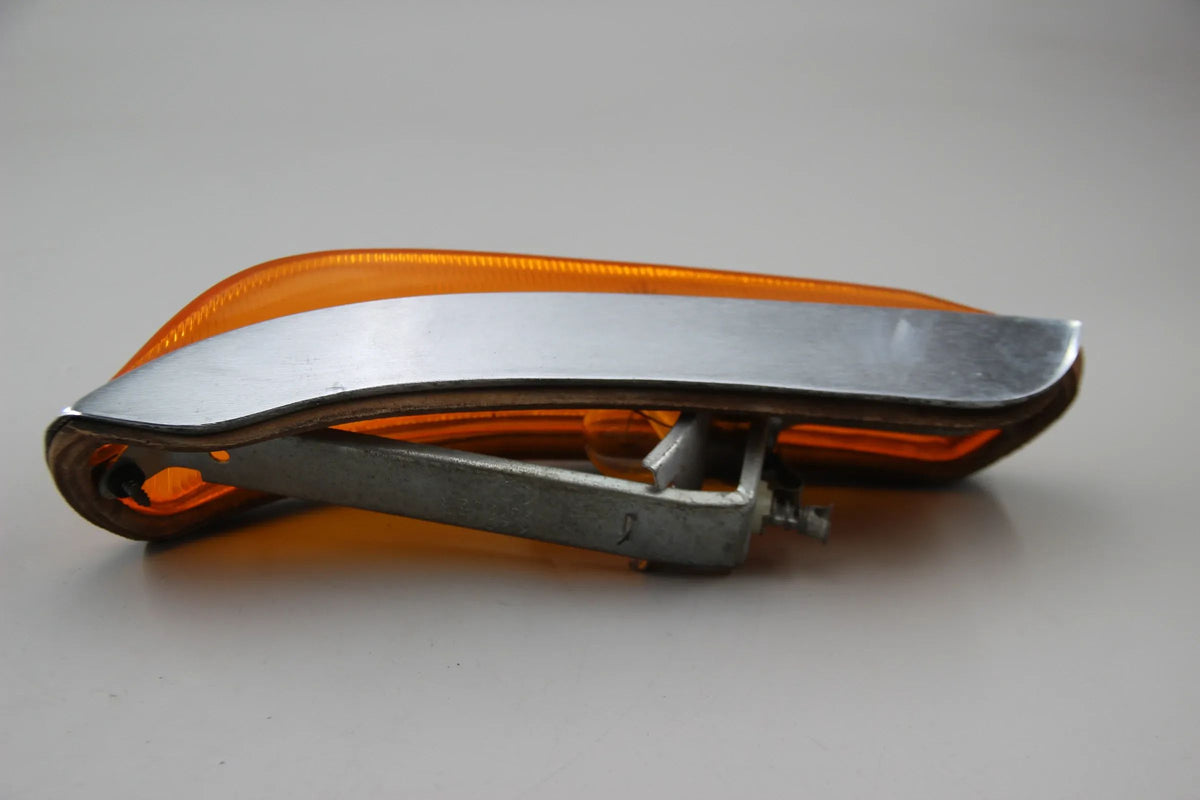 Original BMW E10 Blinker rechts USA K22704 231202