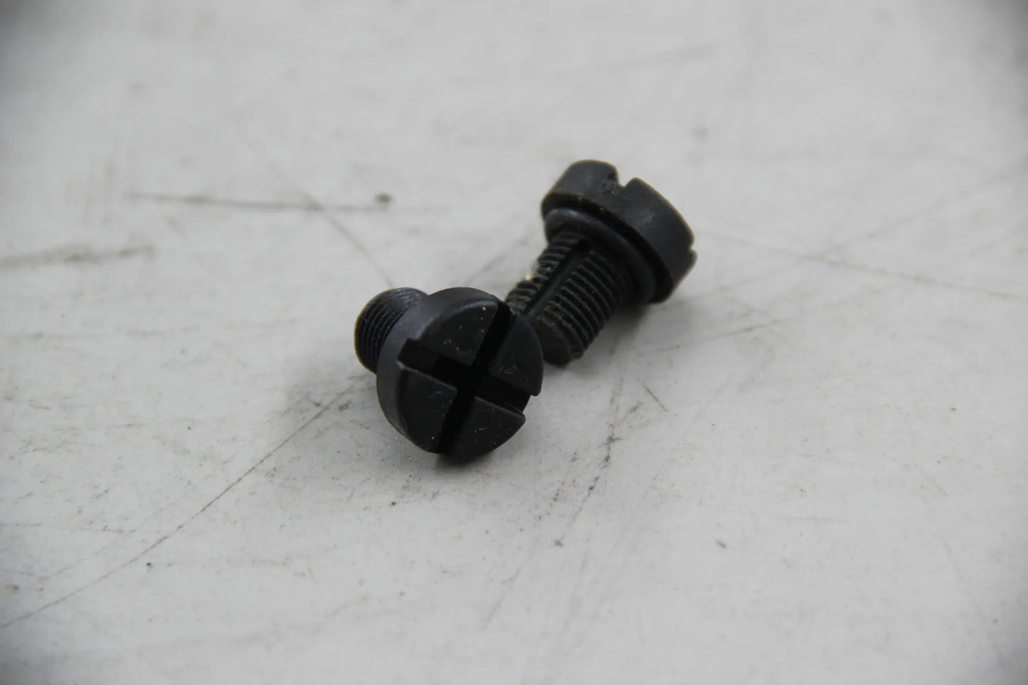 Original BMW E81 E30 E36 E93 E34 E39 E38 E31 2x Entlüfterschraube 17111712788
