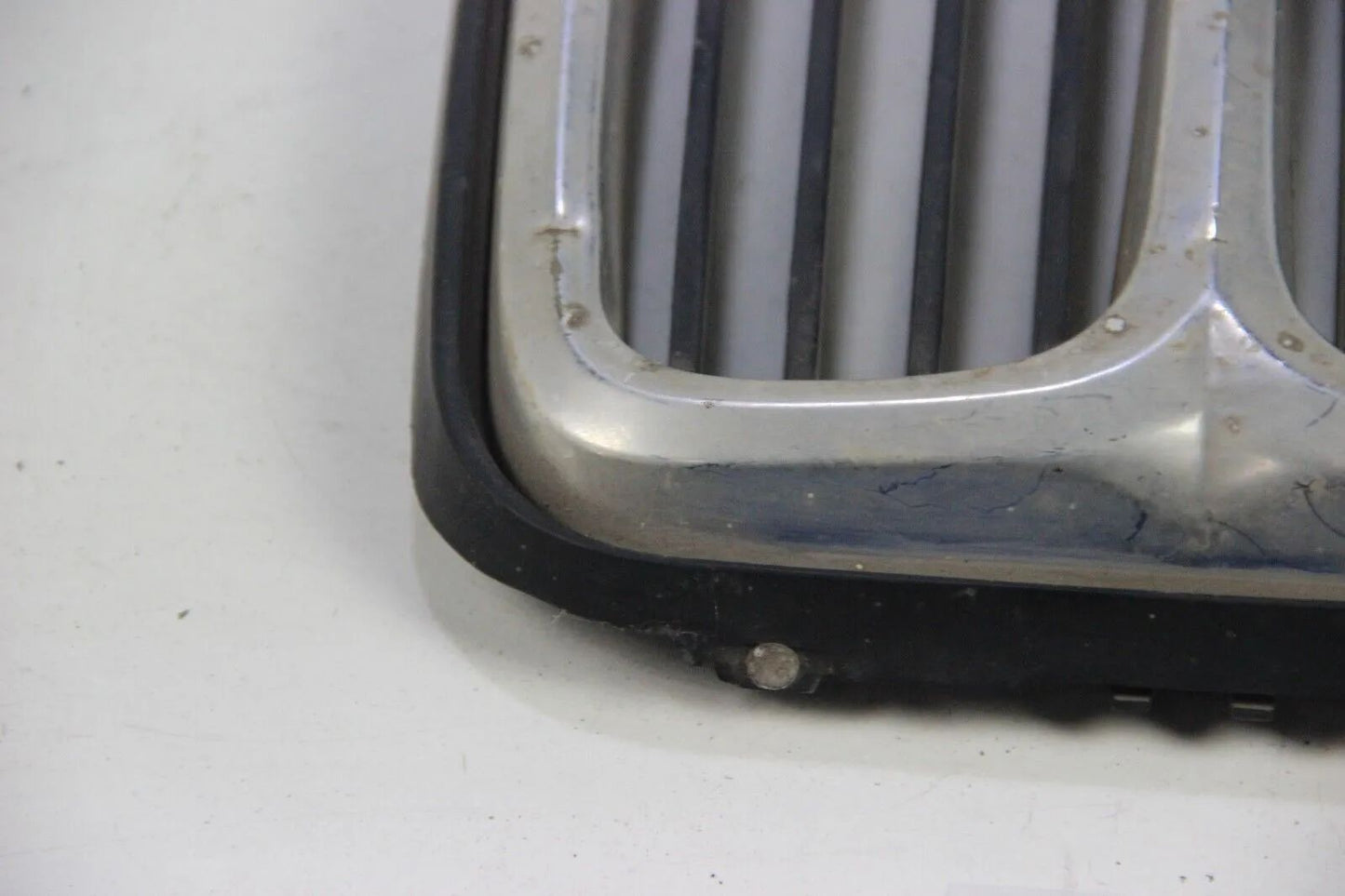 Original BMW E12 518i-535i M535i Niere Kühlergrill Kidneygrille 5er  1848104