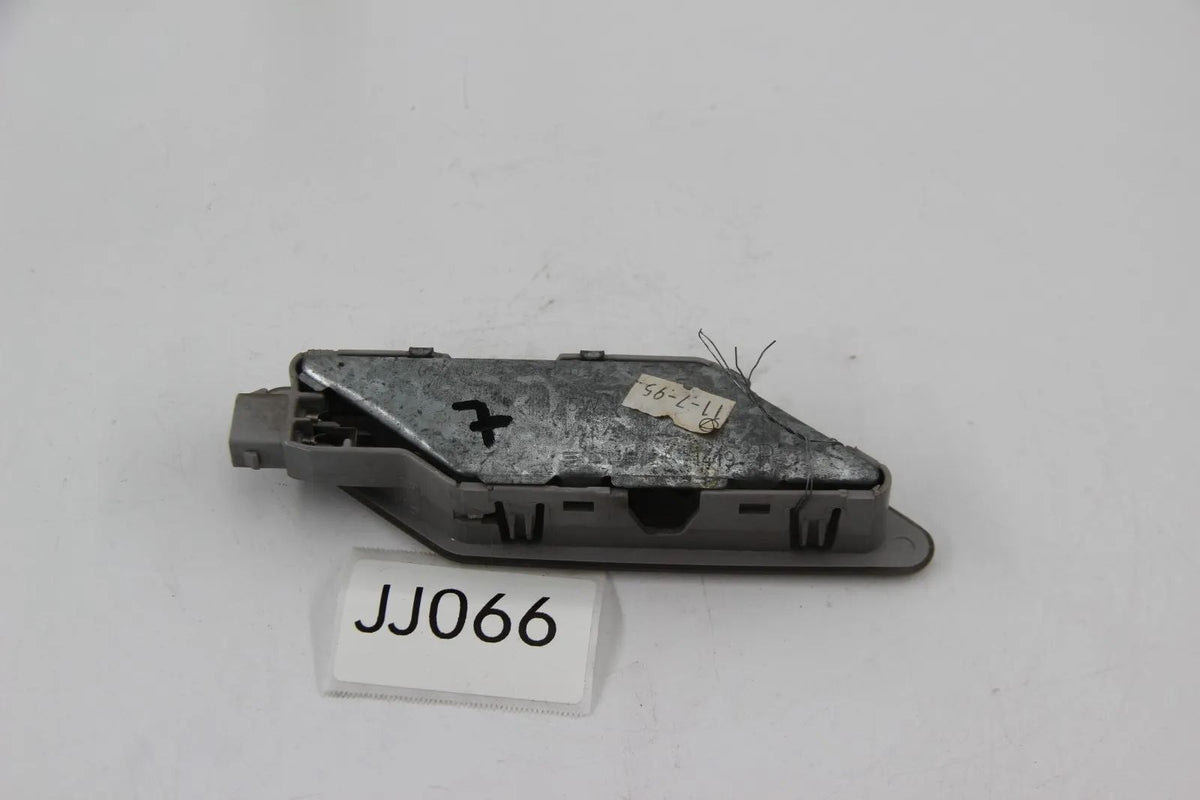 Original BMW E31 850Ci M70 850CSi S70 Innenleuchte hinten re PERL 63311387038
