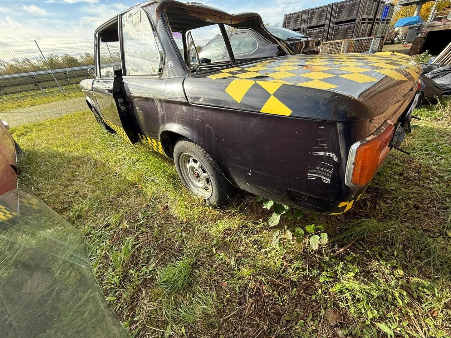 BMW 2002 Blechspender Teilespender Restaurationsobjekt Scheunenfund
