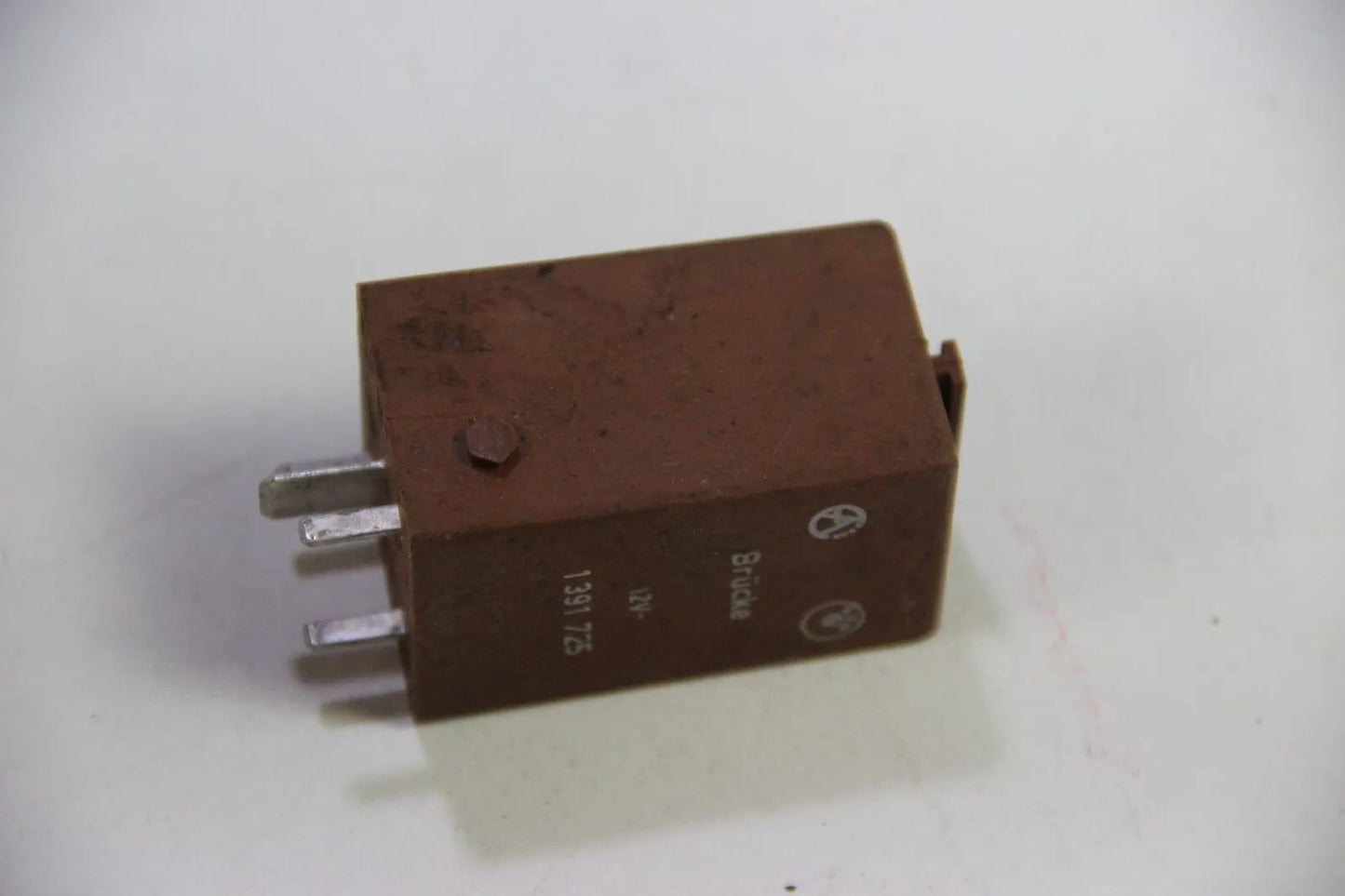 Original BMW E36 E34 Relais Verbindungsstecker mit Verrastung 61351391725