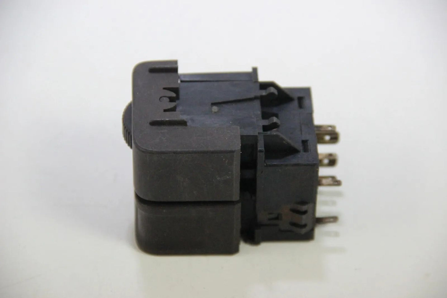 Original Audi Audi 80 coupe urquattro Lichtschalter negro braun 811941531