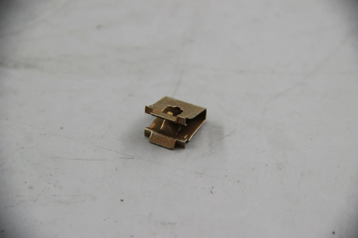 Original BMW E30 316i 318i 320i 325i E31 840i 850Ci Csi Klammer 51431928893