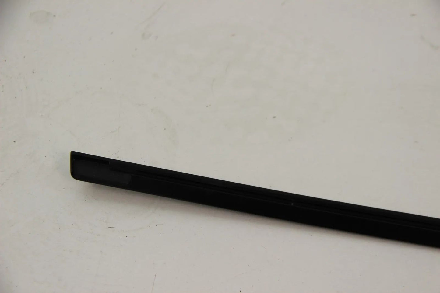 BMW E39 5er 520i-540i M5 Zierleiste hinten rechts GLANZSCHWARZ NOS 51362427438