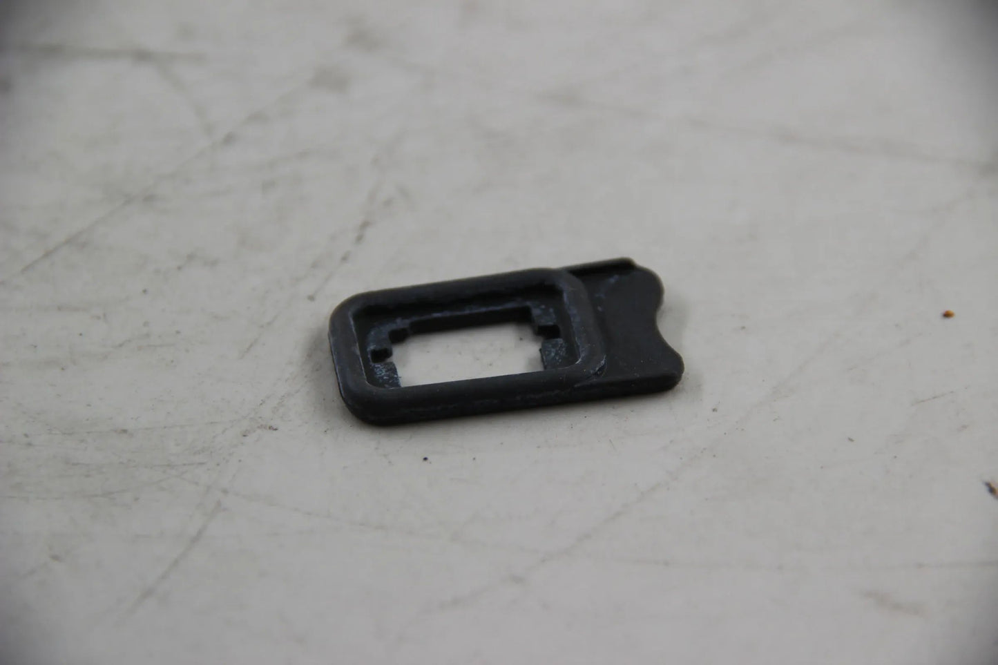 Original BMW E83 X3 2.0d E53 X5 3.0d Dichtung Griffleiste Heckklappe 51137058100