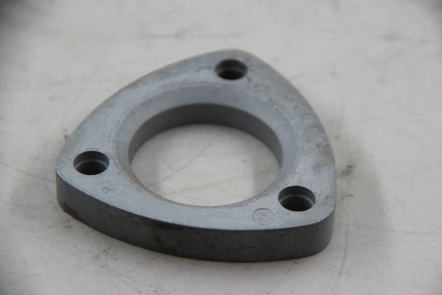 Original BMW E30 320i 323i 325i M20 324d M21 E28 524d M21 Flansch 18111176632