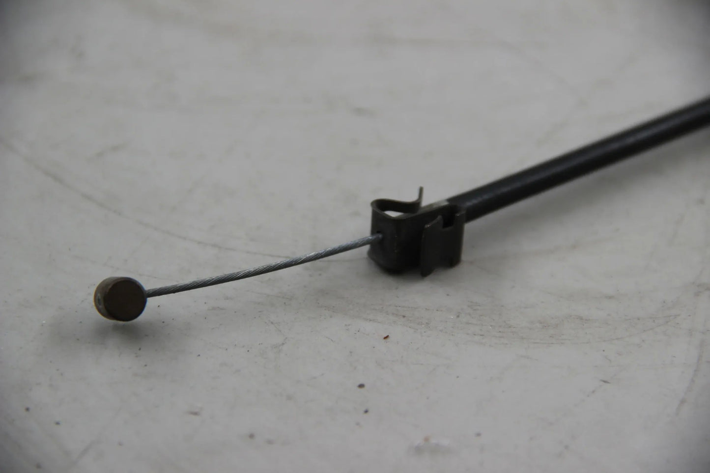 Original BMW E30 318i M40 318i M42 320i 325i M3  Bowdenzug 51251933475