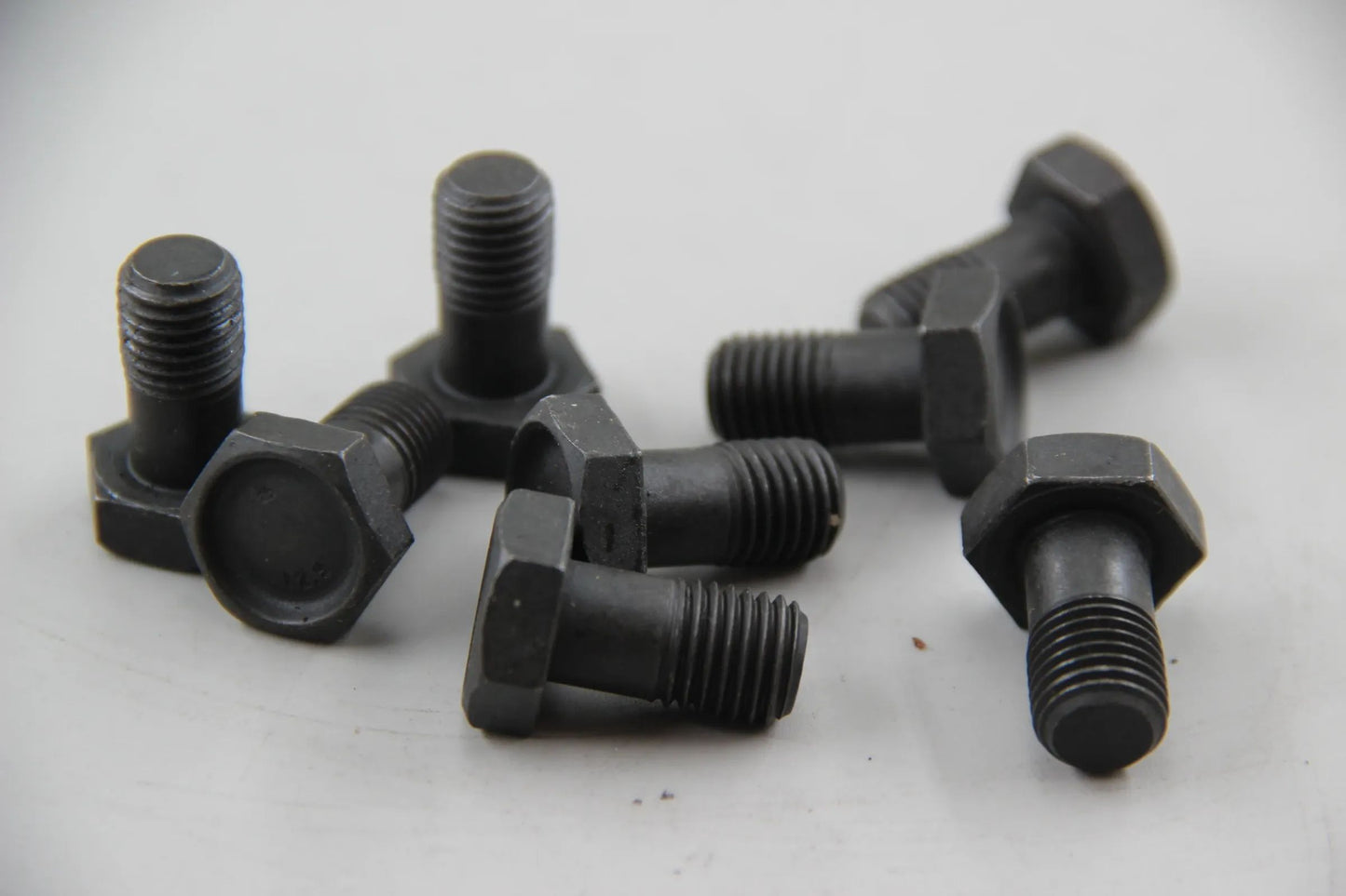 Orig BMW E10 E21 E30 E12 E28 E34 E24 8x Sechskantschraube M12X1,5X22 11220616143