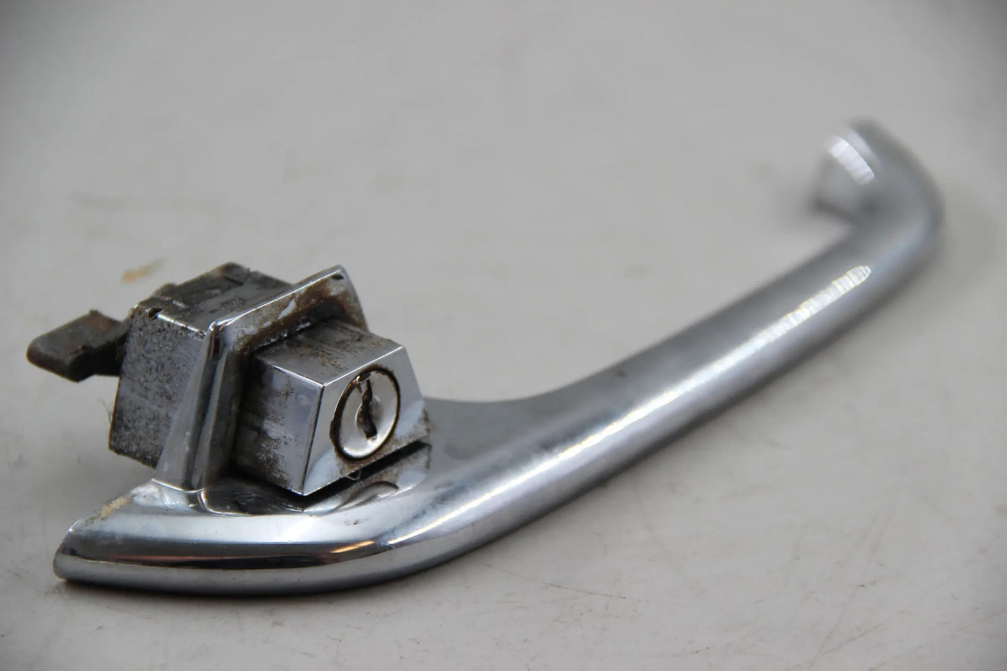 Original BMW E10 2002 ti tii turbo Verschluss links Türgriff Griff 51216442100
