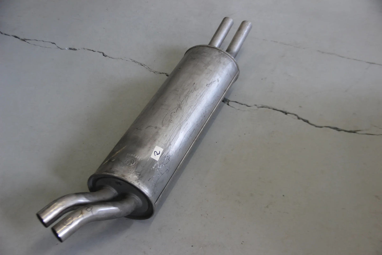 Original BMW 7er E23 735i M30 745i S38 Limnousine Nachschalldämpfer 18121175019
