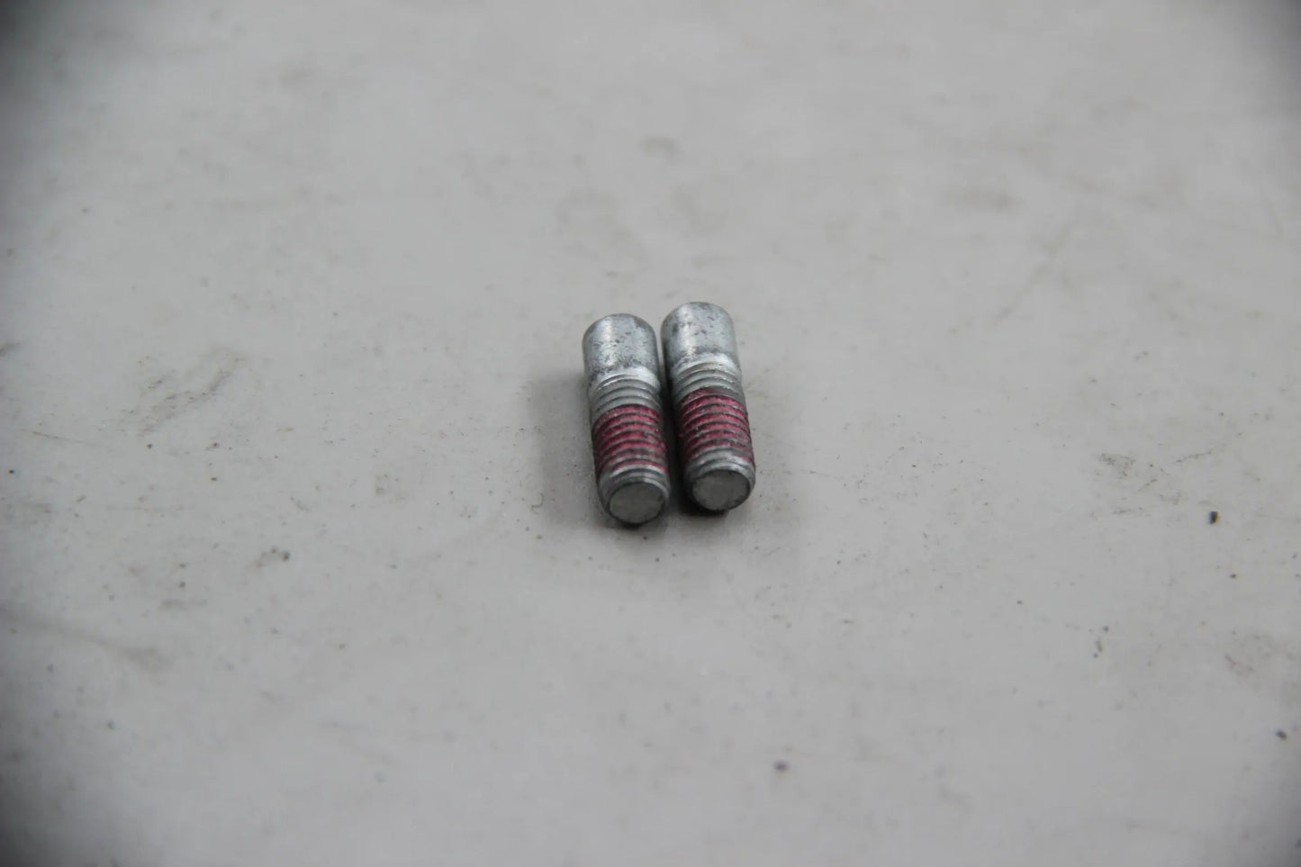 Original BMW E39 520i 523i 525i 528i 530i 2x Schaftschraube 34111164022