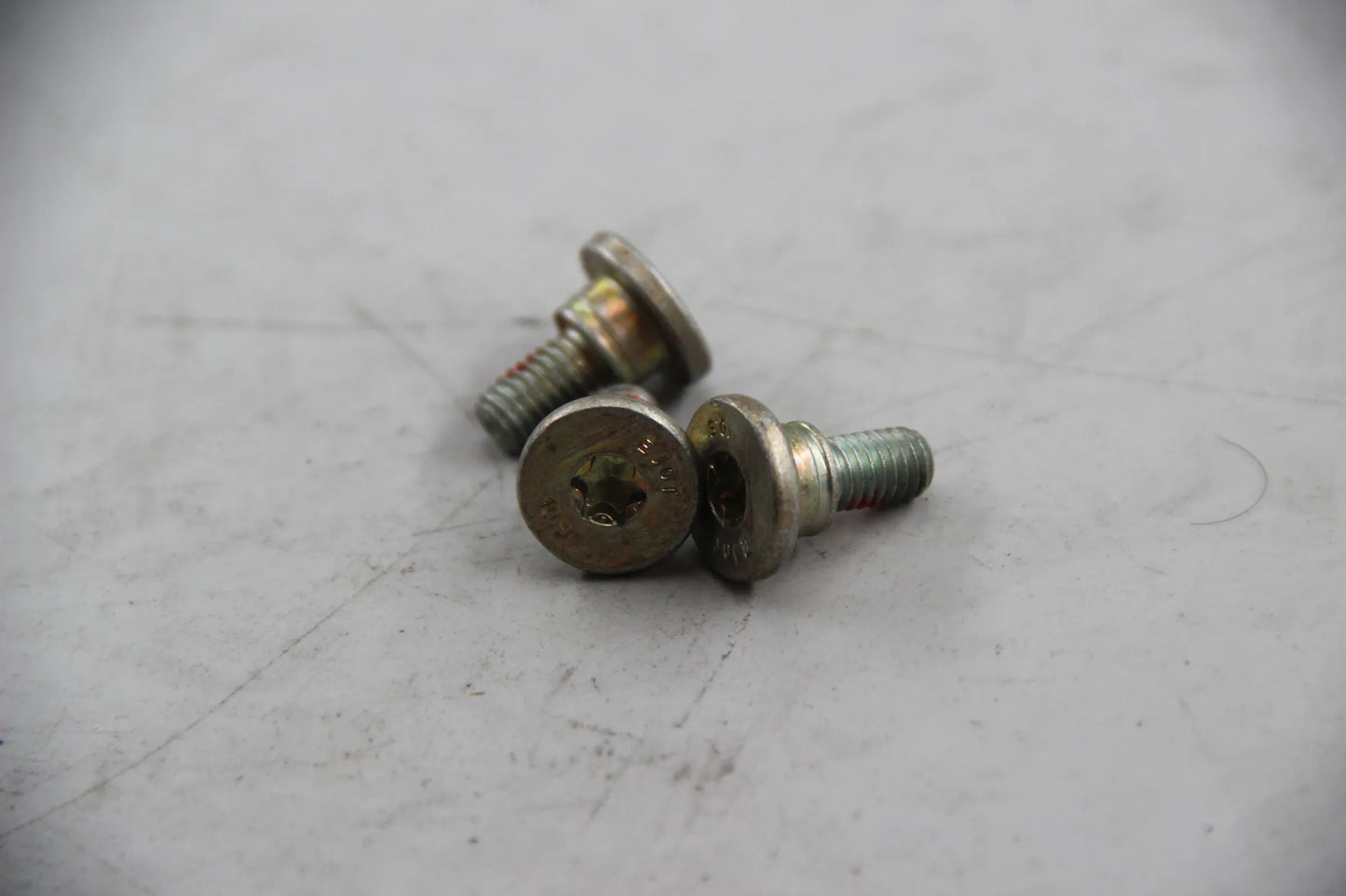 Original BMW E46 316i-330i E39 520i-540i M5 E38 3x Zylinderschraube 72128241671