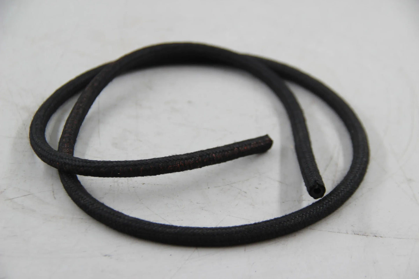 Original BMW E30 324td E36 E28 524td E34 E39 E38 725tds Schlauch 13622242620