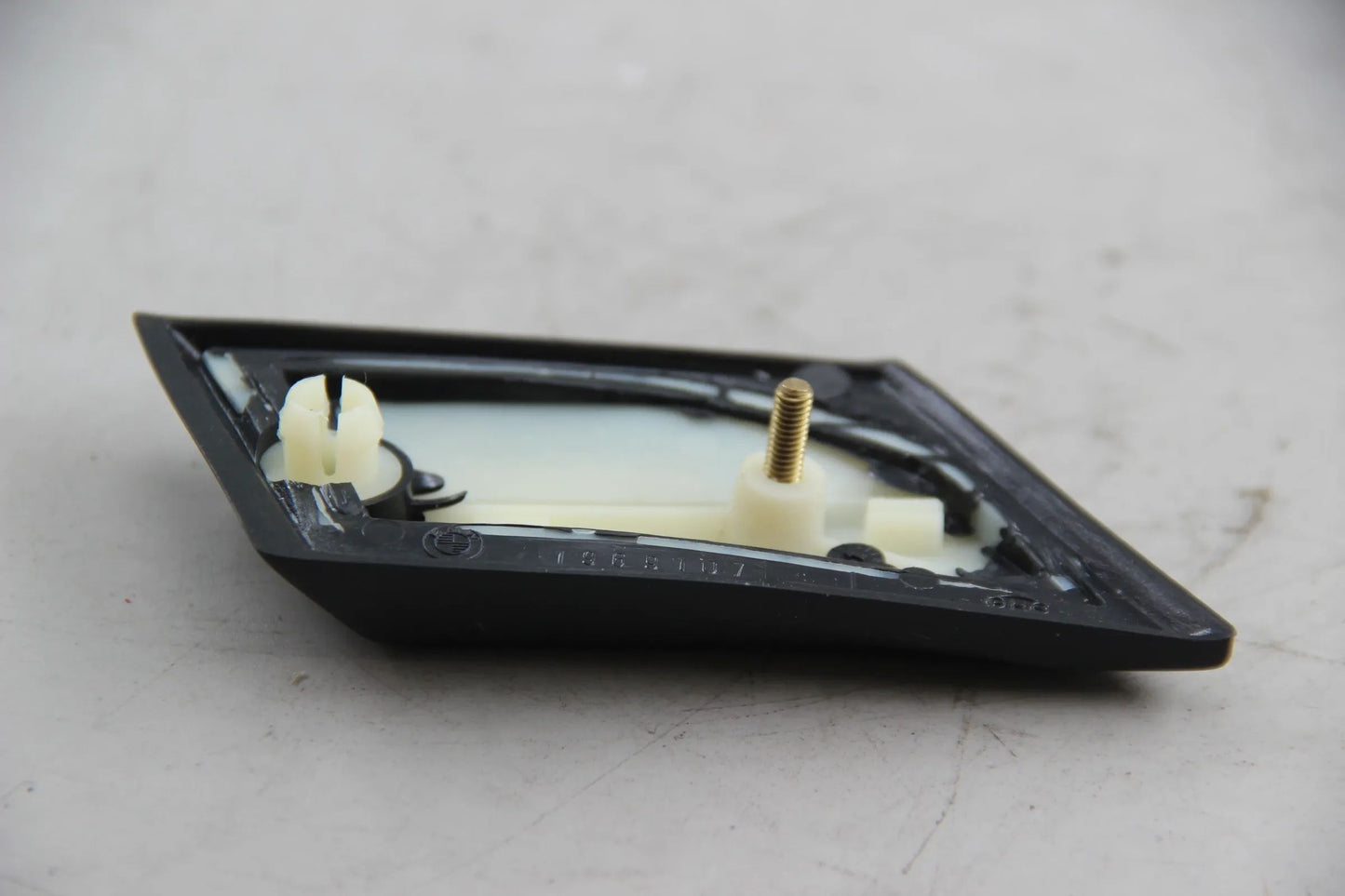 Orig. BMW E32 730i-750i Stossleiste Seitenwand hinten links schwarz 51131969107