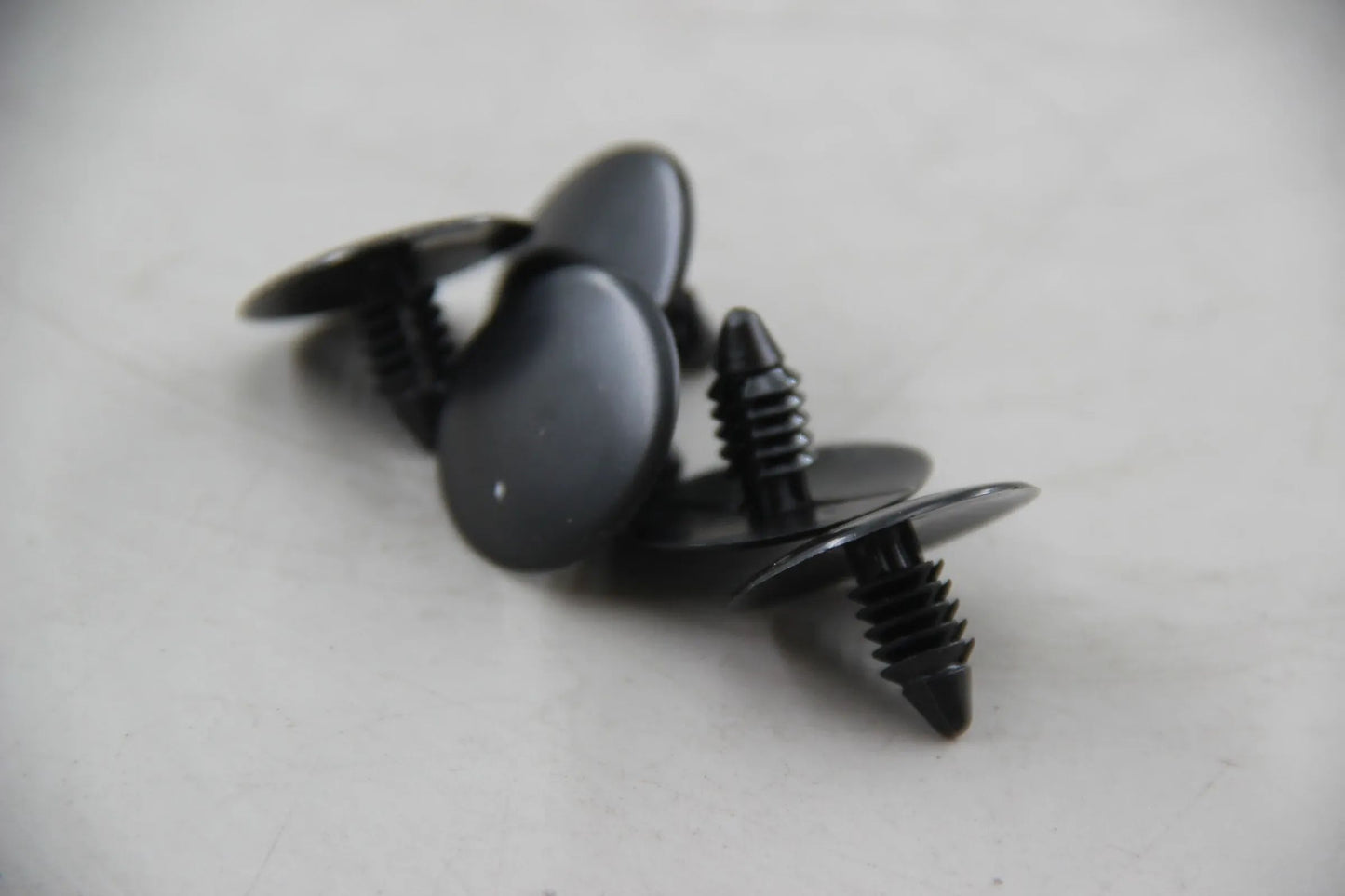 Original BMW E36 E34 E39 E60 E63 E64 5x Verschlussstopfen D=6.35MM 51718137323