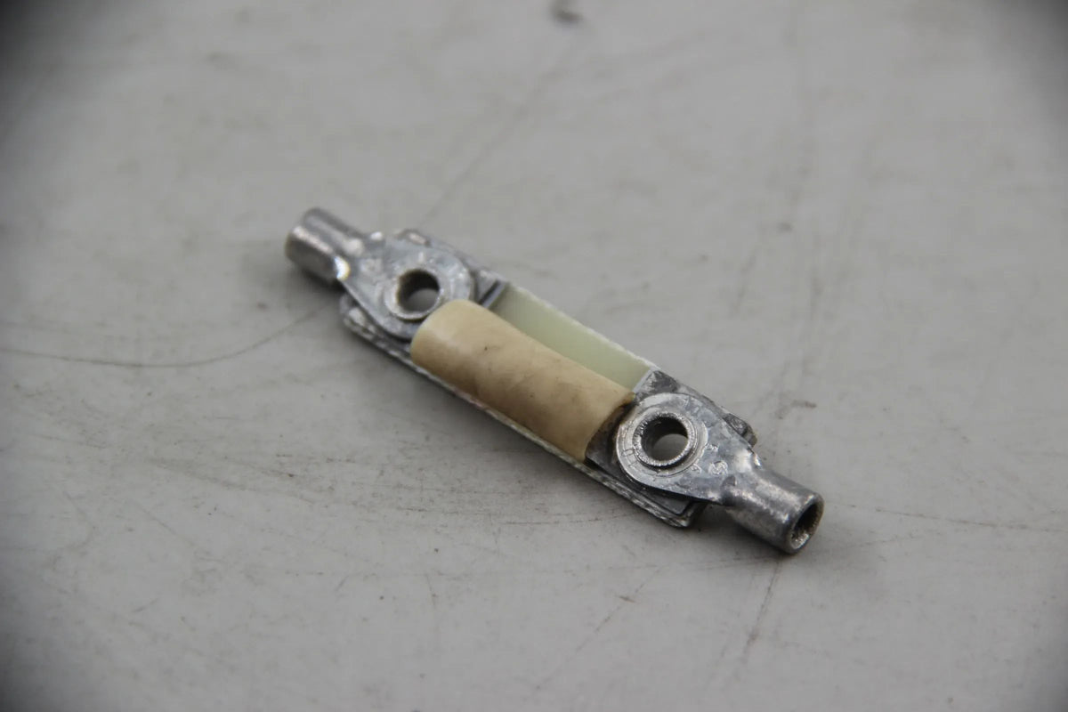 Original BMW E30 318i-325i M3 E36 318i-328i M3 Z1 Schmelzeinsatz 12411706111