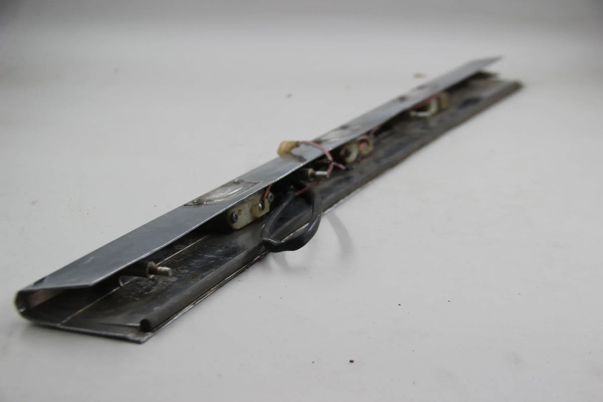 Original BMW NK 2000 Kennzeichenleuchte NOS leichte Lagerschäden 63268777100