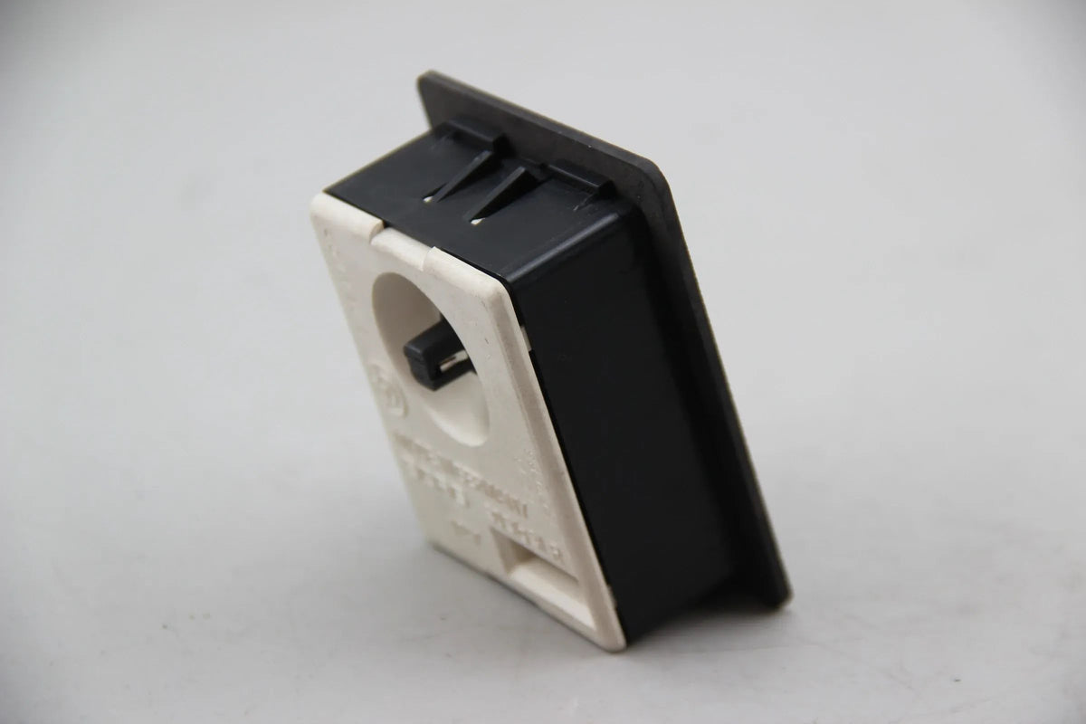Original BMW E30 316i 318i 320i-325i Zeituhr Digital Digitaluhr 62131367683