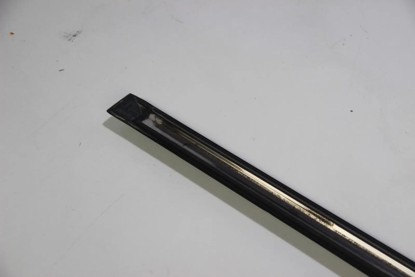 Original BMW  E30 Stossleiste Tür links 2- Türer   VFL 61131876131 VFl 316i-325i