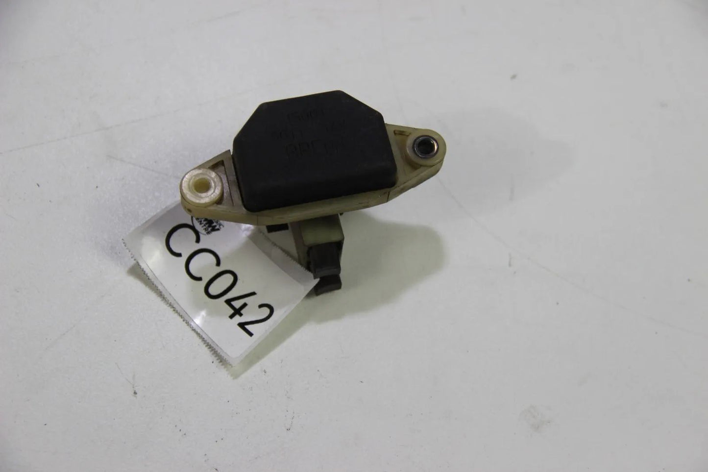 Original Bremi Lichtmaschine / Generator Regler 15001 9011 14V