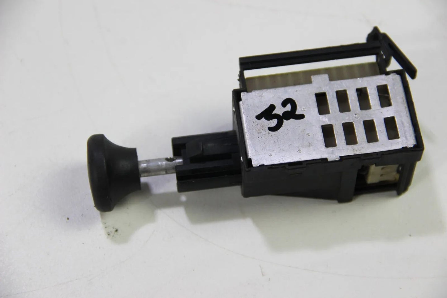 Original BMW E30 3er 316i-325i M3 Blende Schalter schwarz 62111370655