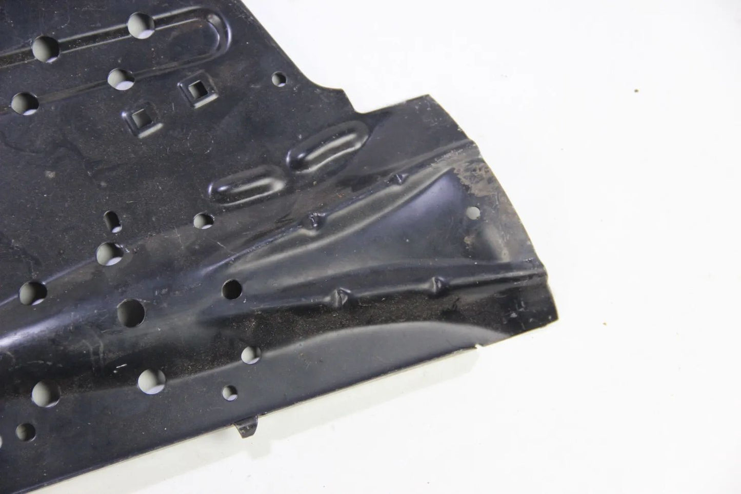 Original BMW E30 316i-325i M3 Schliessblech links Karosserieblech 41111966553