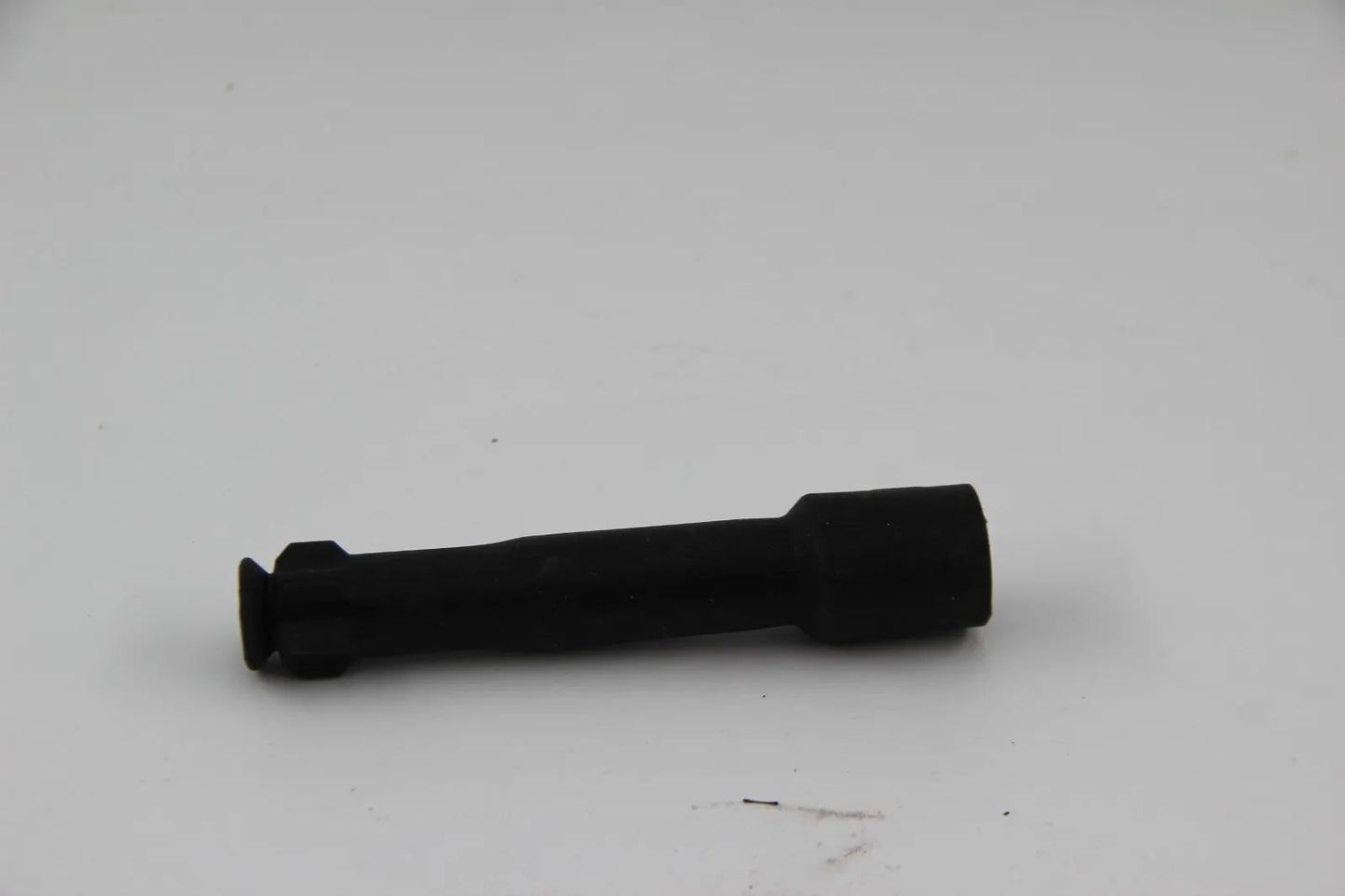 Original BMW E36 E34 E32 E38 E31 Zündkerzenstecker Zündspule  12131730521