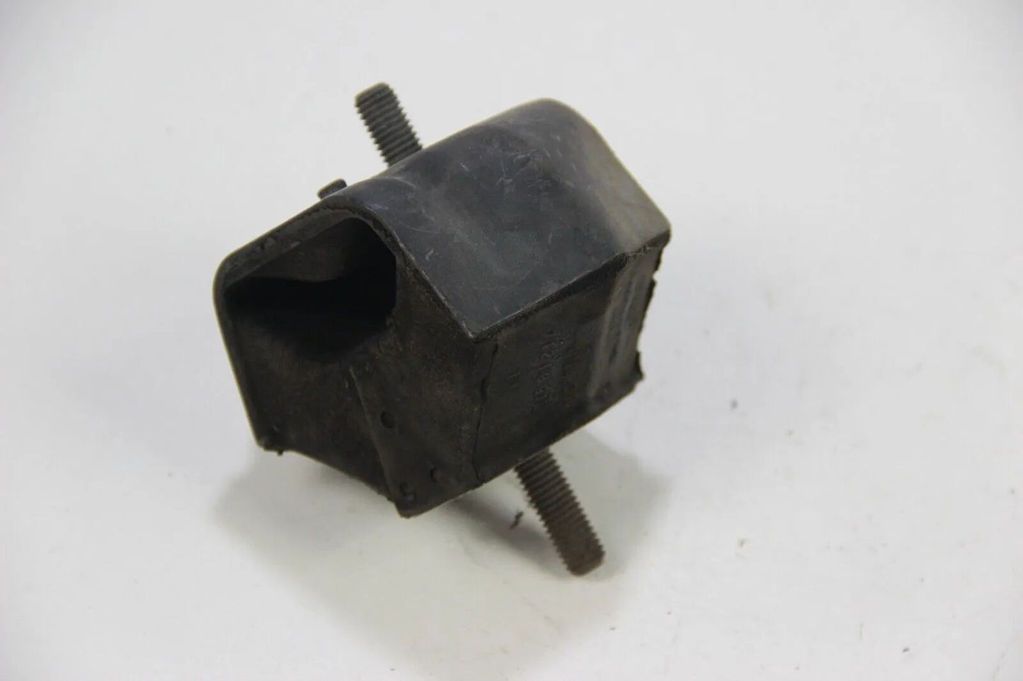 NEU Original BMW E30 324td M21 Gummilager 1135807 Motorlager Lager