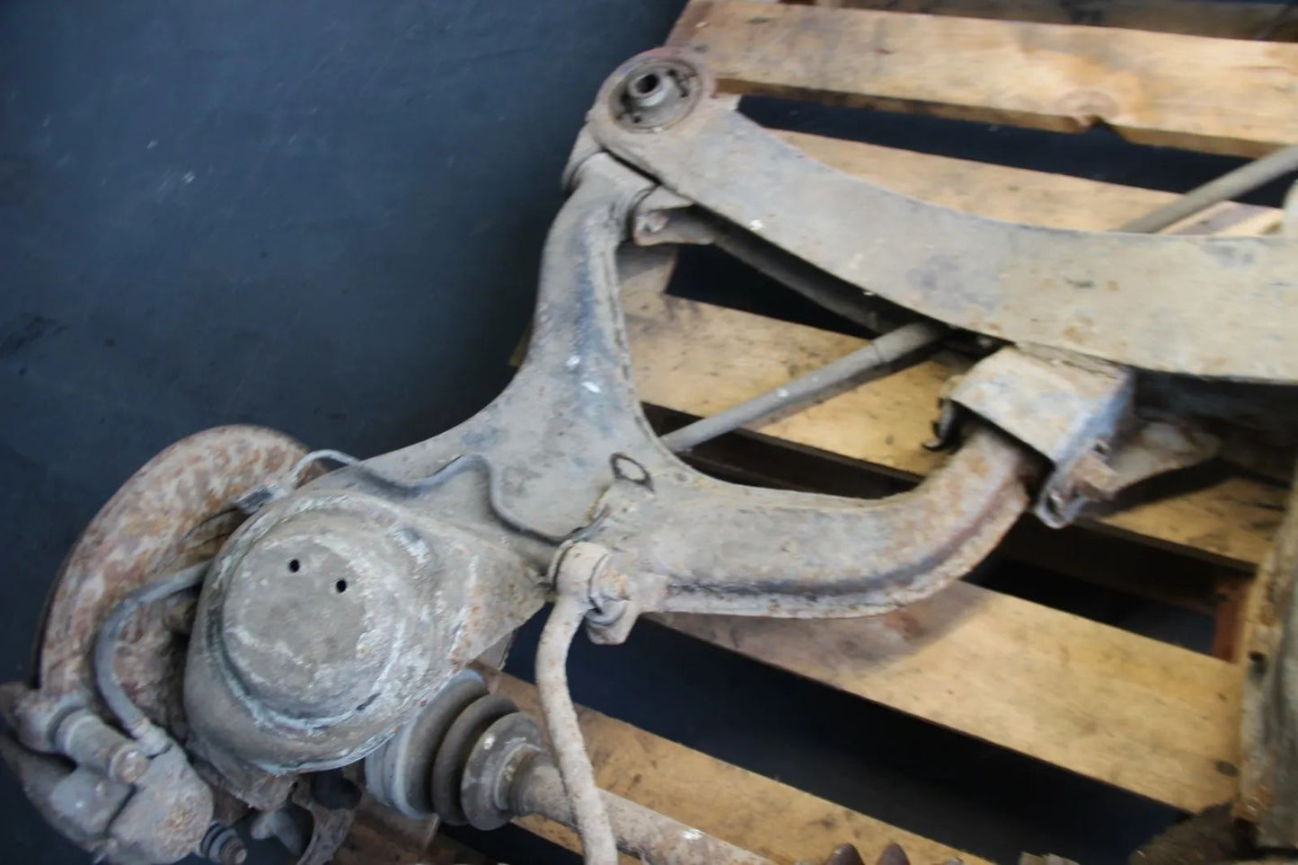 Original Toyota supra Supra A60? Hinterachse Komplett LSD Sperrdiff Schwinge