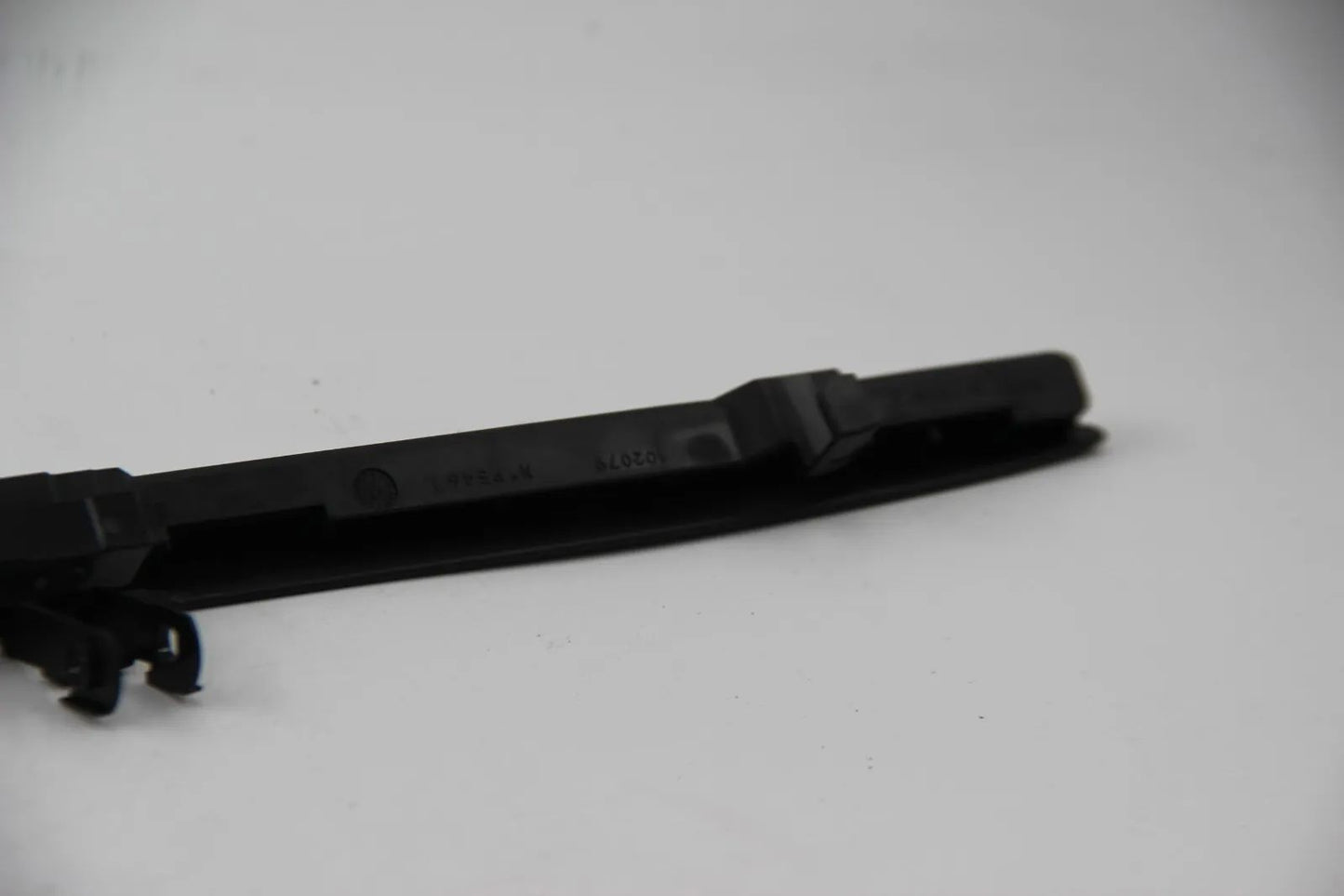 Original BMW E39 5er 520-540i M5 Spoiler Wischblatt links Wischer 61618162985