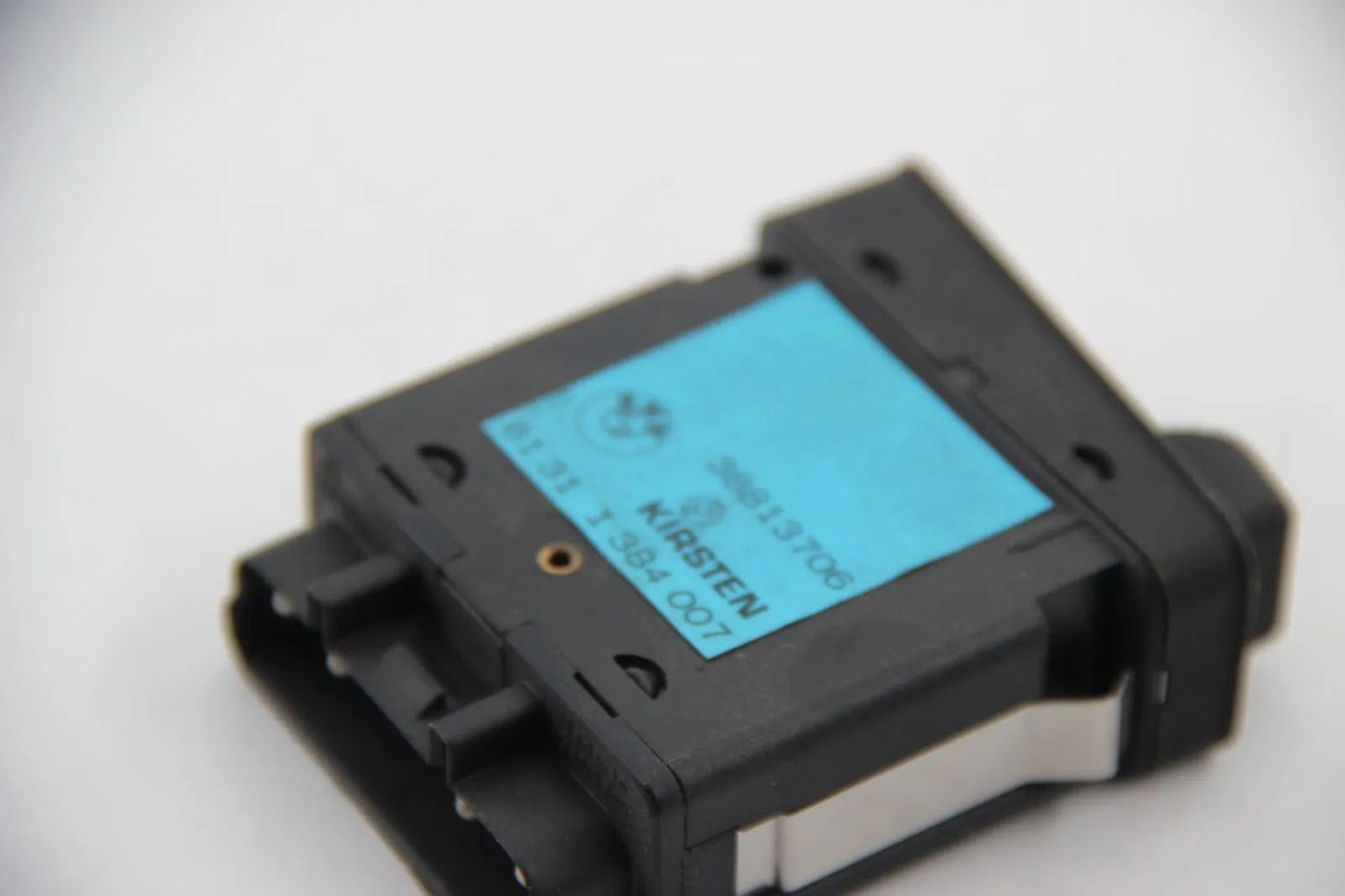 Original BMW E34 5er Schalter Nebelscheinw./Nebelschlusslicht NOS 61311384007