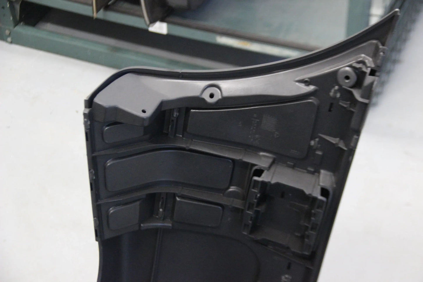 Original BMW E39 5er  Stoßstange Stoßfänger hinten  NOS 51128159369