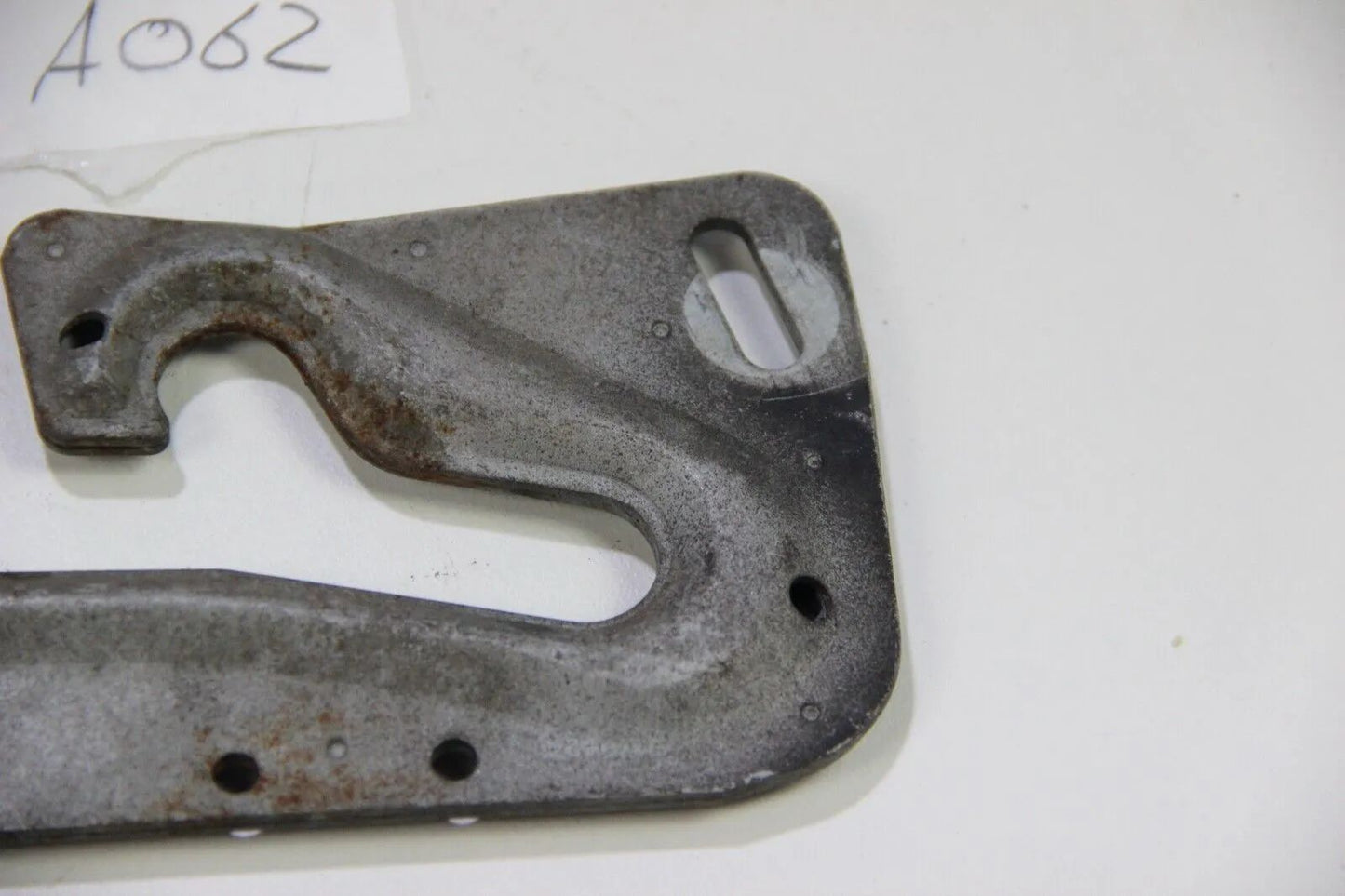 Original BMW E30 Motorhauben Verschluss Haken Hinten Bonnet Hook 316i-325i M3