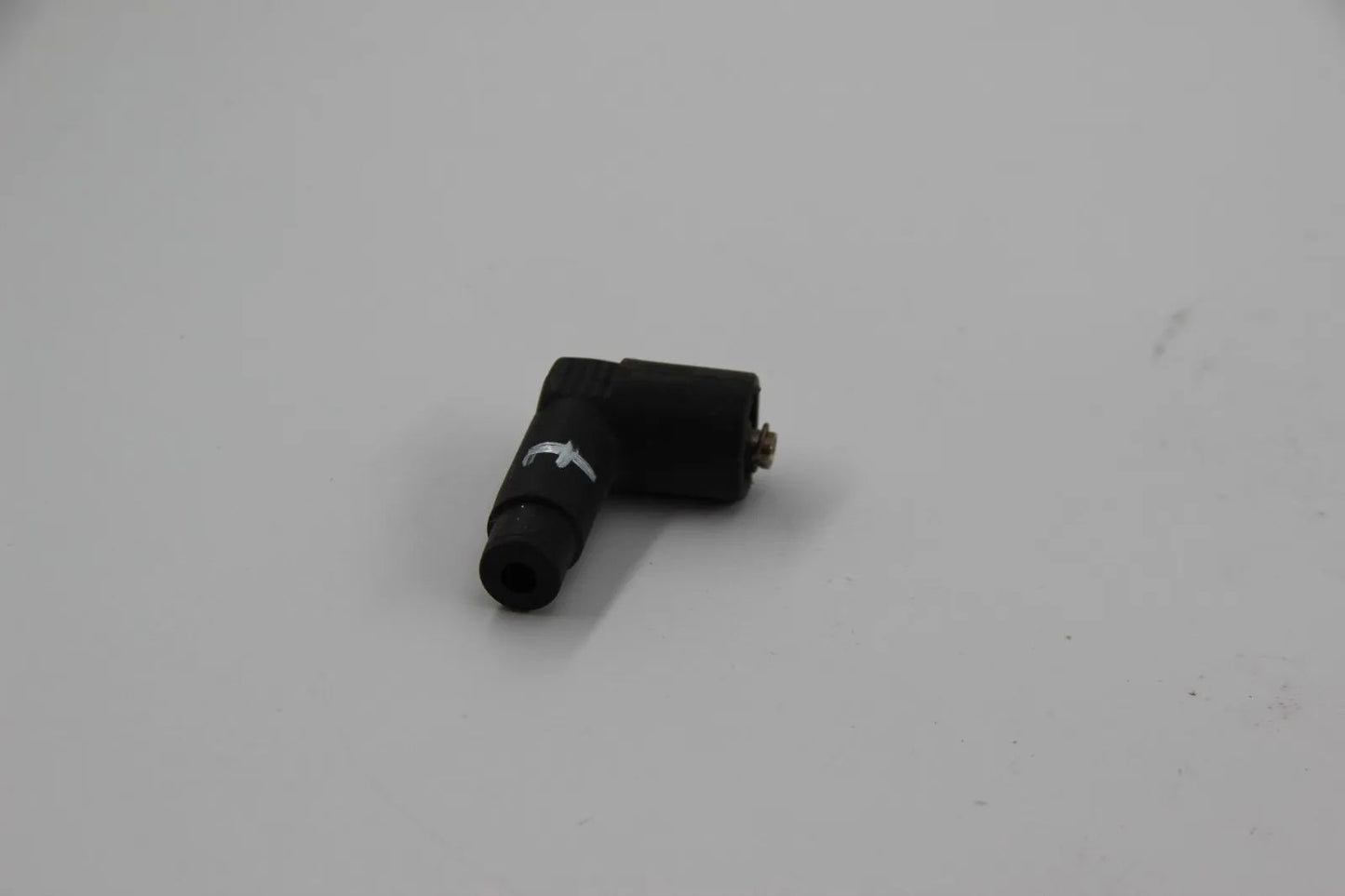 Orig BMW E21 E30 E12 E28 E24 E23 Entstörstecker Supressing Socket 12121289840