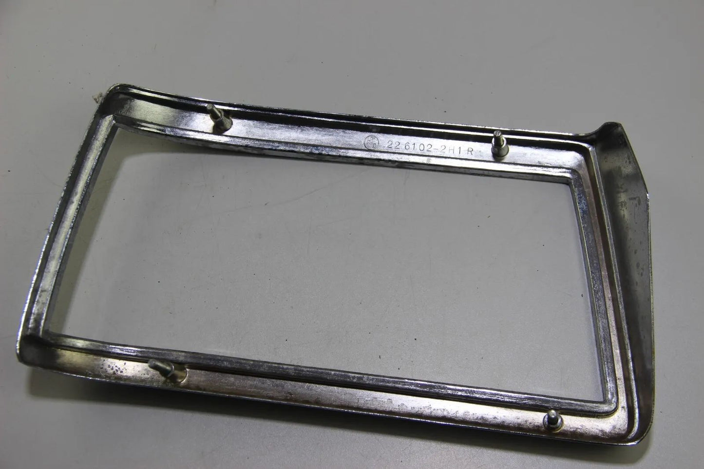 BMW E12 Heckleuchte Rücklicht Heckleuchte rechts chrom Rahmen taillight frame