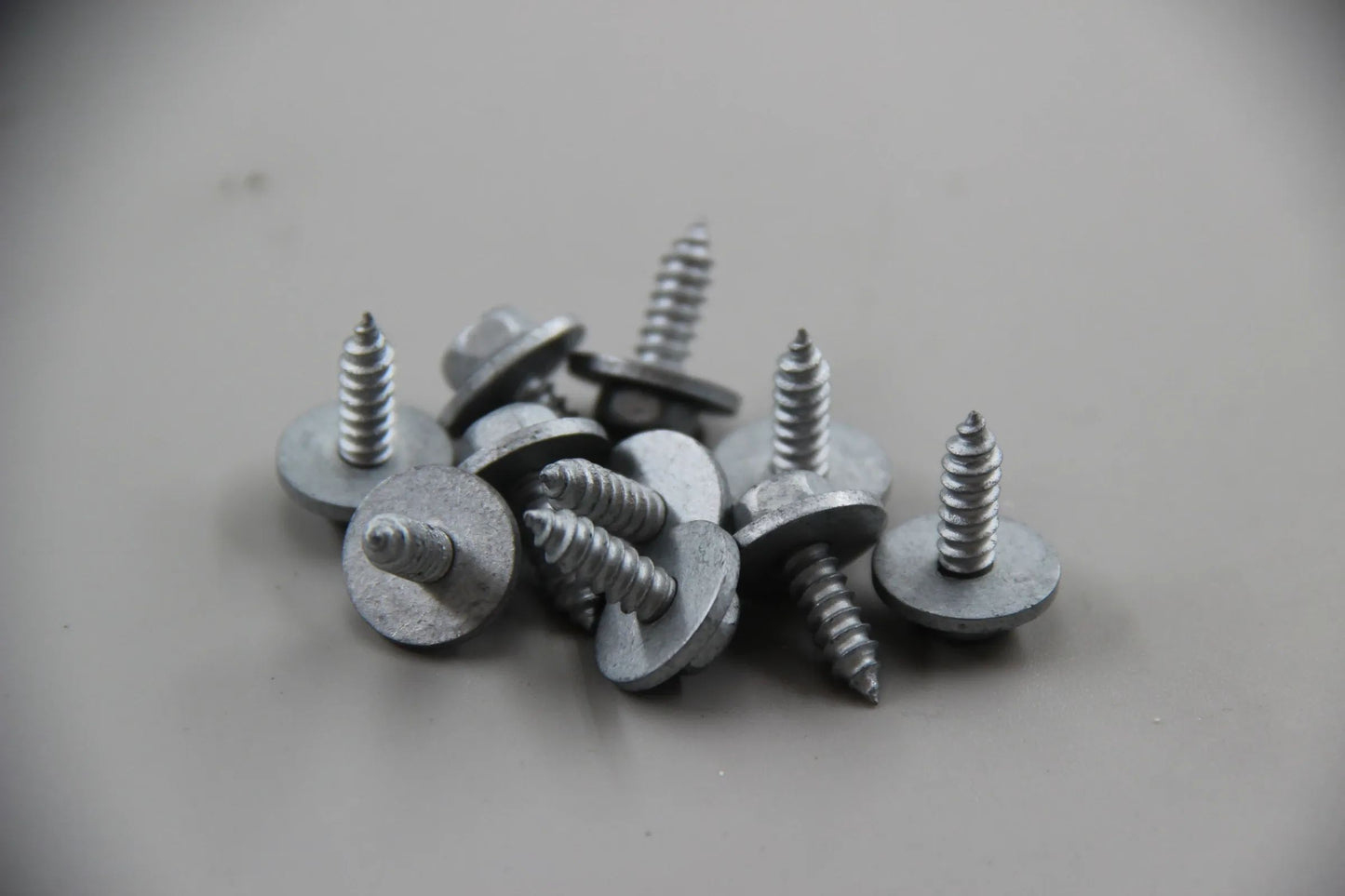 BMW E81 E21 E12 E24 E23 E31 10x Sechskantblechschraube ST4,8X16-ZNS3 07119901299