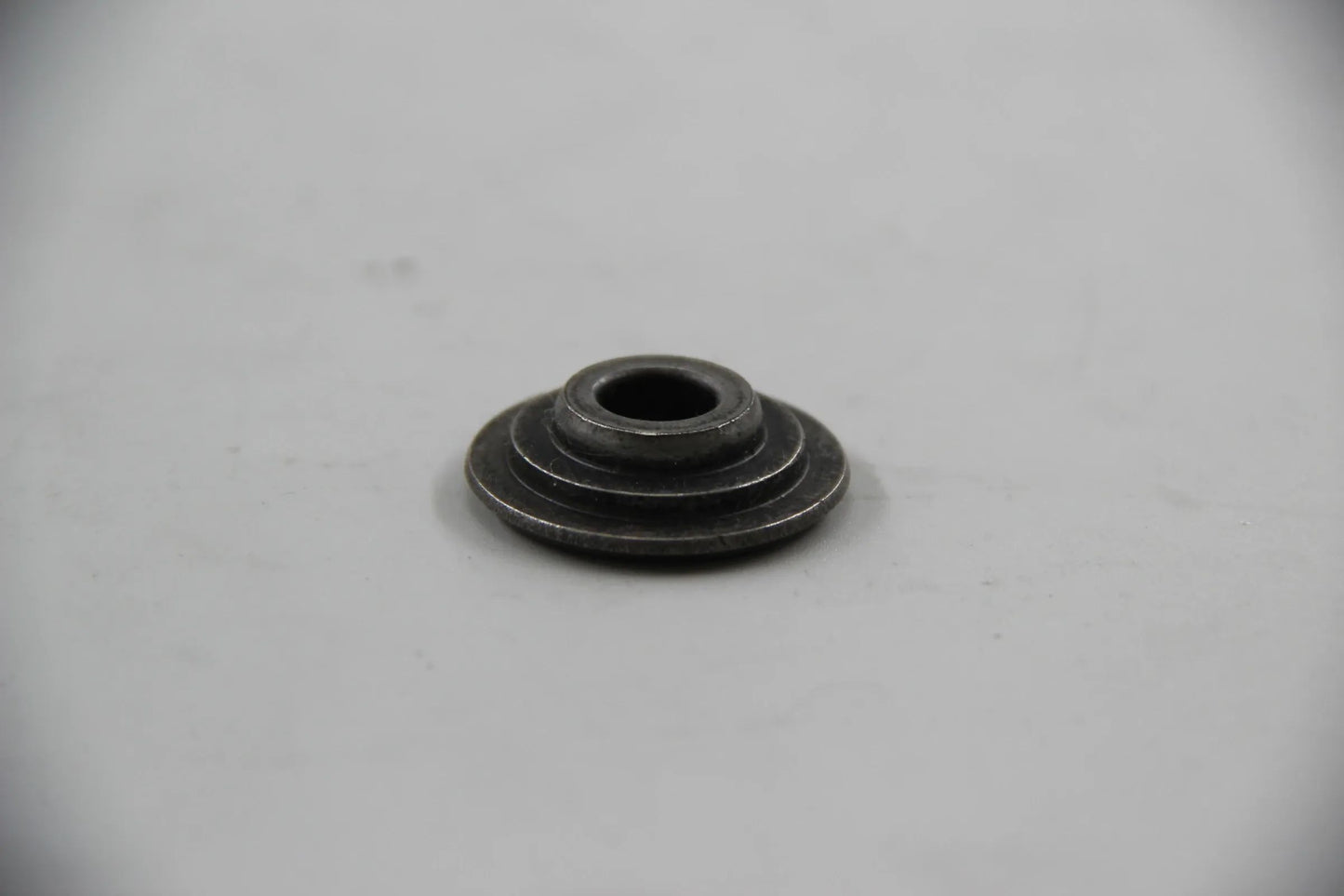 Original BMW E30 3138i E36 318i 320i 325i E34 520i Federteller oben 11341722822