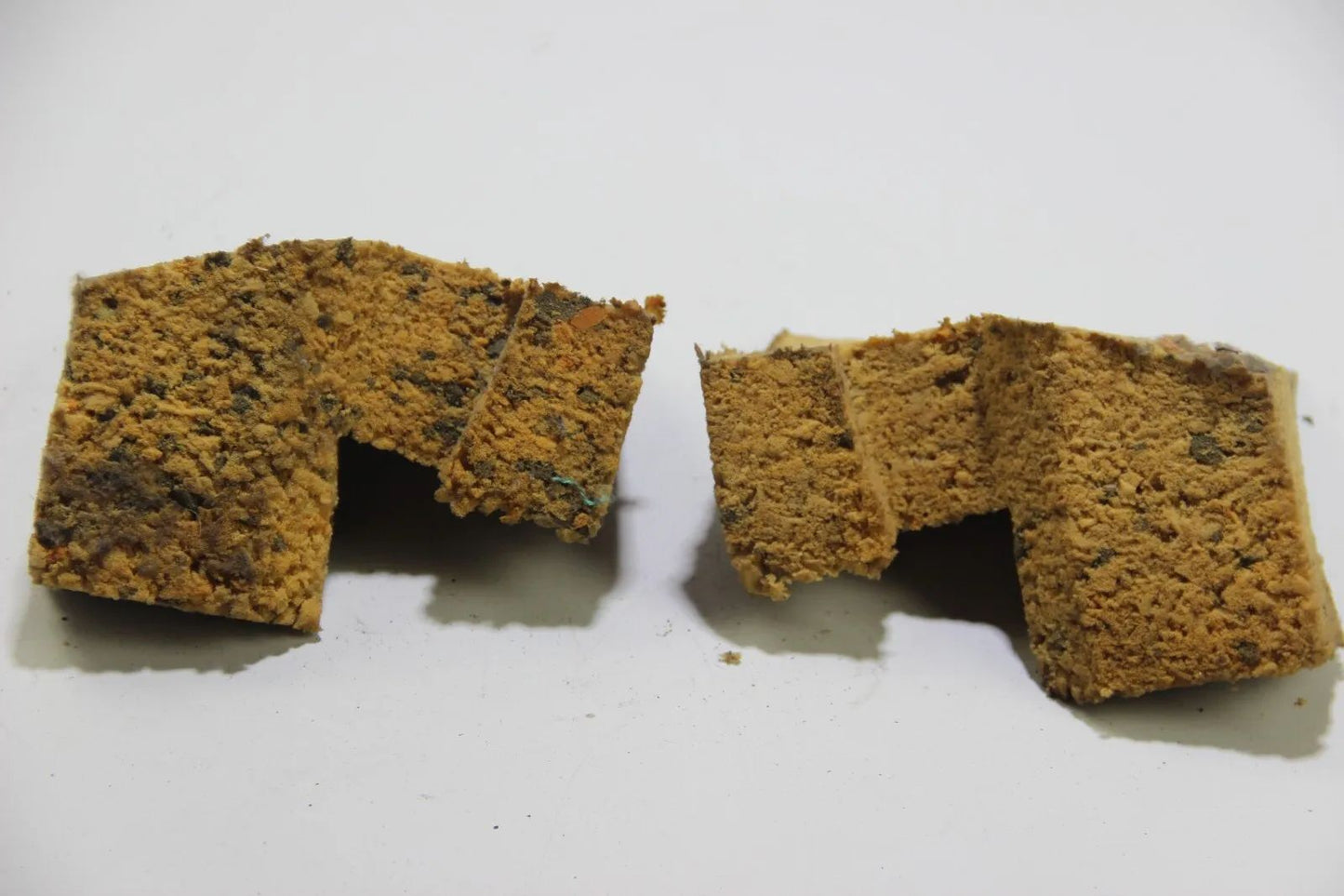 Original BMW E30 Schaumstoffblöcke unter Rücksitzbank Teppich Isolierung Schutz