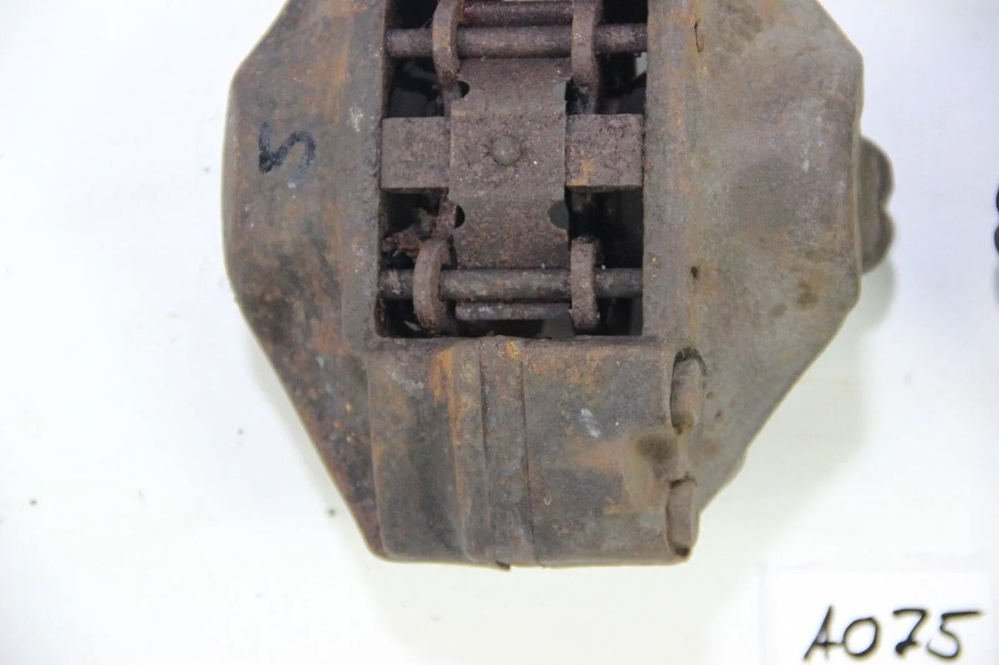 BMW E10 Neue Klasse Bremssattel vorne links rechts 34111104273 34111101843 OEM