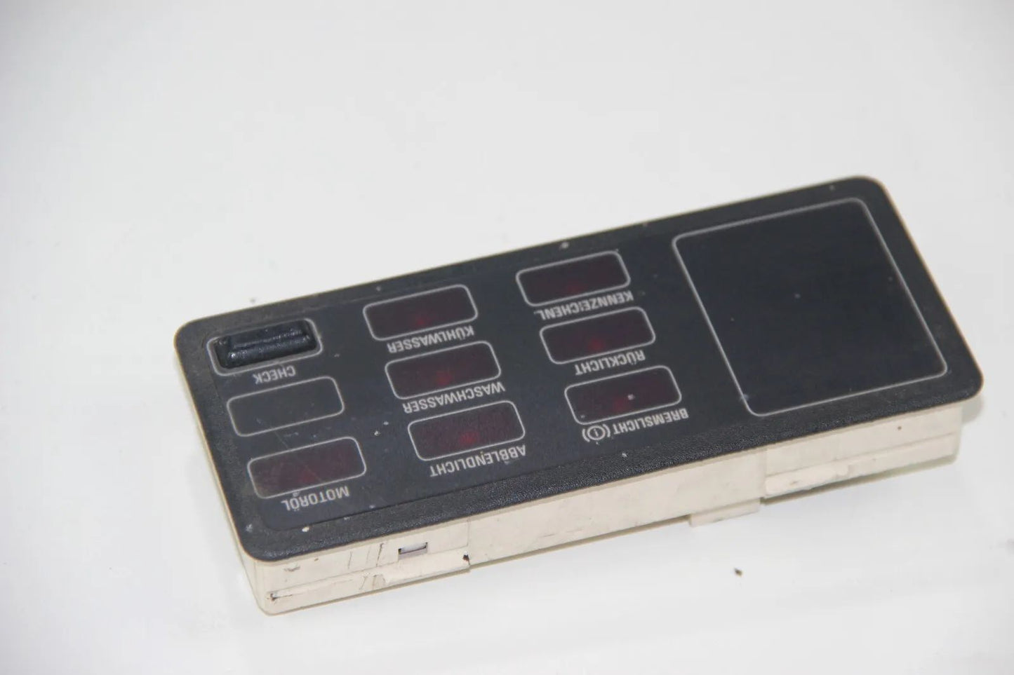 Original BMW  E30 M3 325i Check Control Hella deutsch 1368955 CC OEM