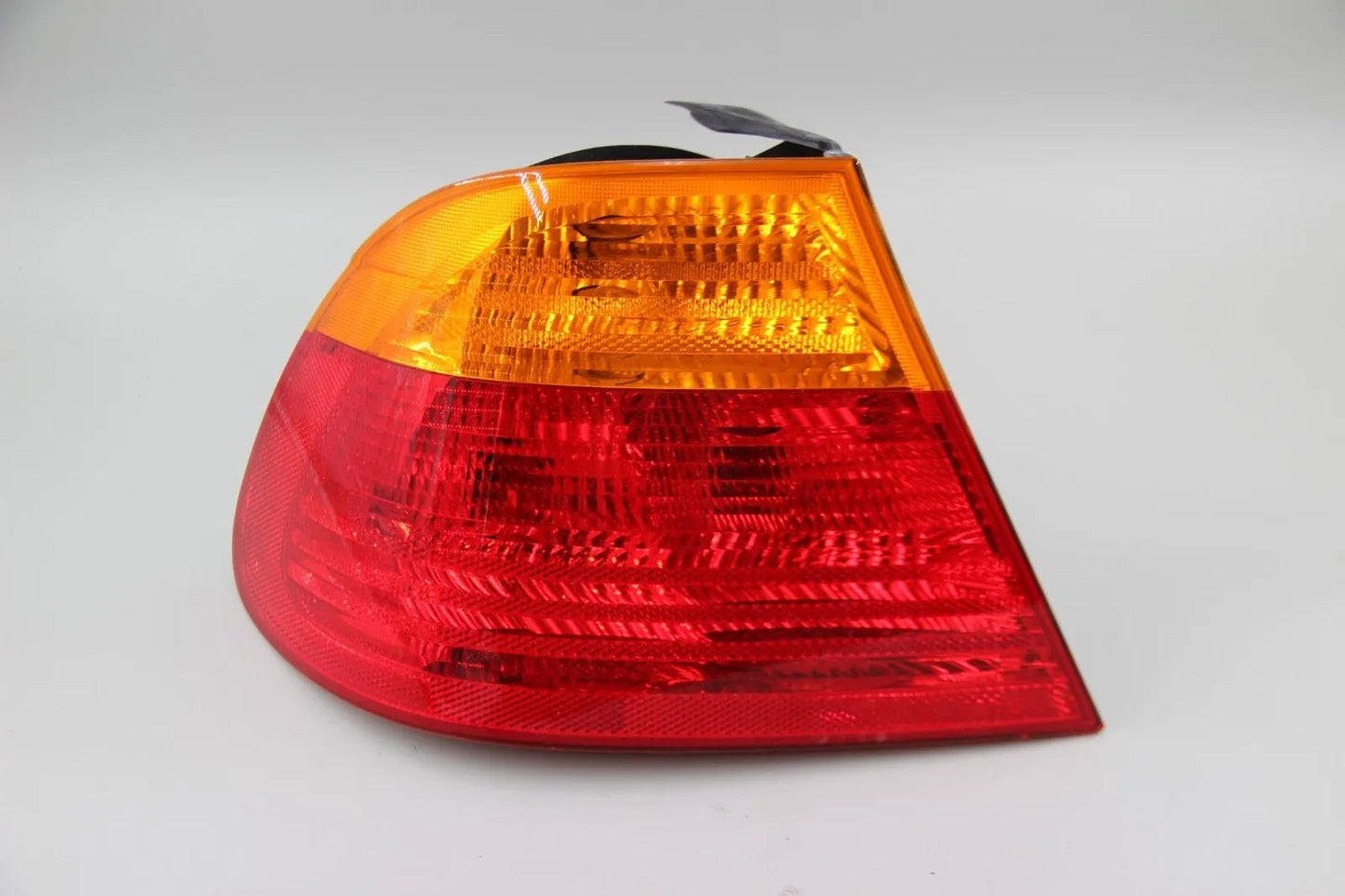 Original BMW E46 Coupe Heckleuchte Seitenwand links 63218364725