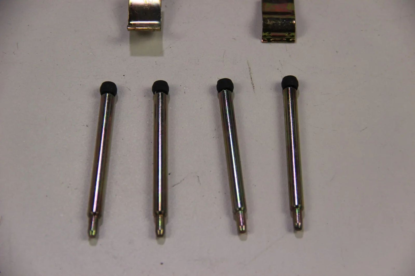 Original BMW E12 Zubehör Belagsatz 34211150554 Bremssattel Zubehör Clips