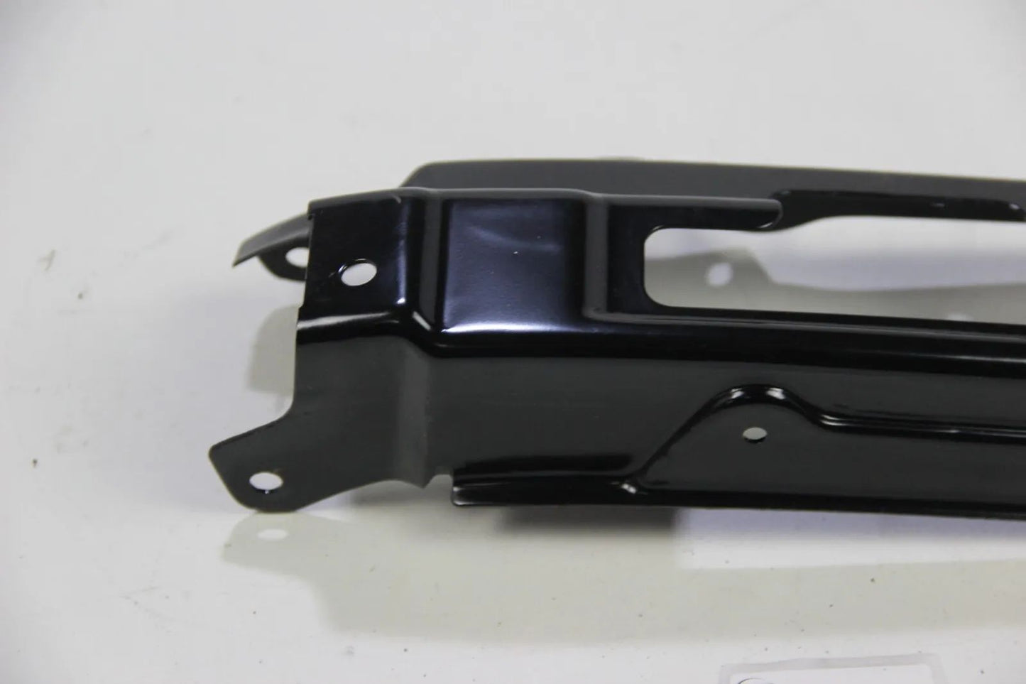 Original BMW E32 730i-750iLs Verstärkung Rechts Blech Strenghtening 51111928906