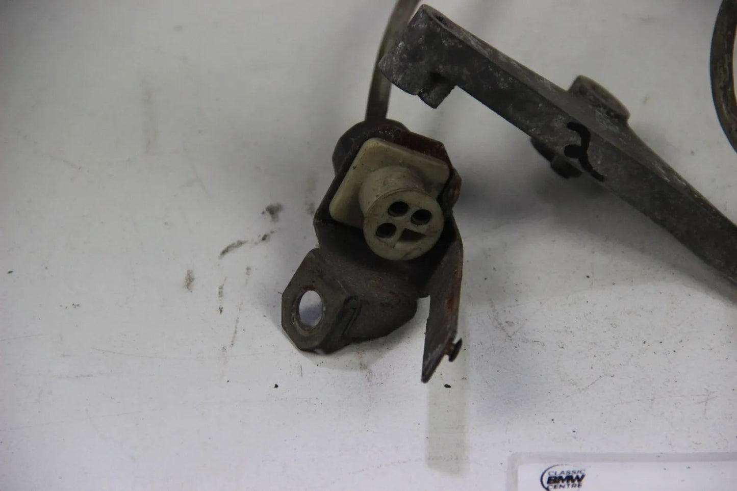 Original BMW M88/ M90 M30 Drehzahlgeber vorne am Vibrationsdämpfer OEM