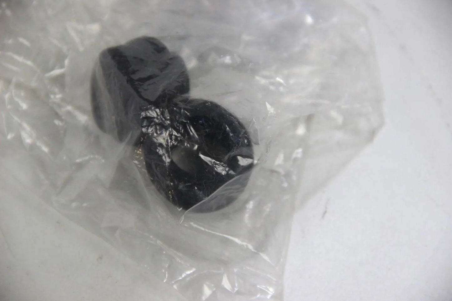 Original BMW 3er Serie E30 E36 2x Tülle Originalteil Sofortversand 65211376008