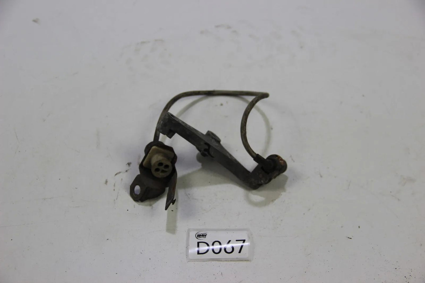 Original BMW M88/ M90 M30 Drehzahlgeber vorne am Vibrationsdämpfer OEM