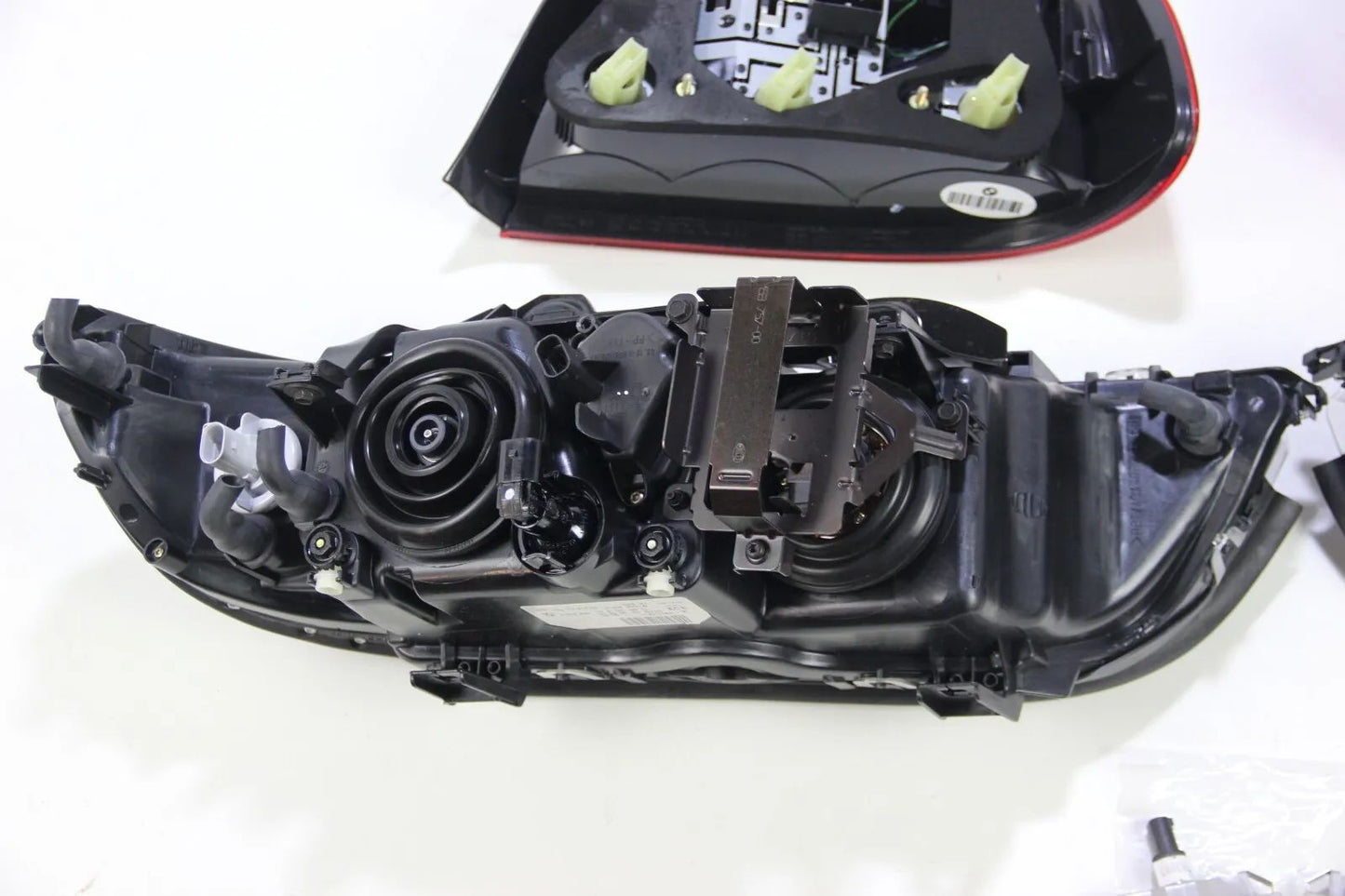 BMW E39 M5 Facelift Xenon Scheinwerfer Heckleuchte Umbausatz 6912435 6912436