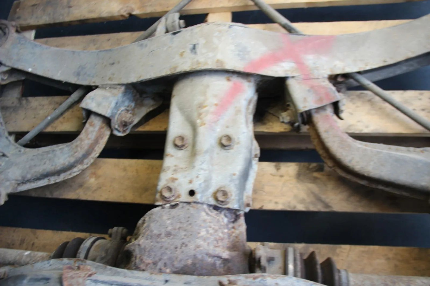 Original Toyota supra Supra A60? Hinterachse Komplett LSD Sperrdiff Schwinge