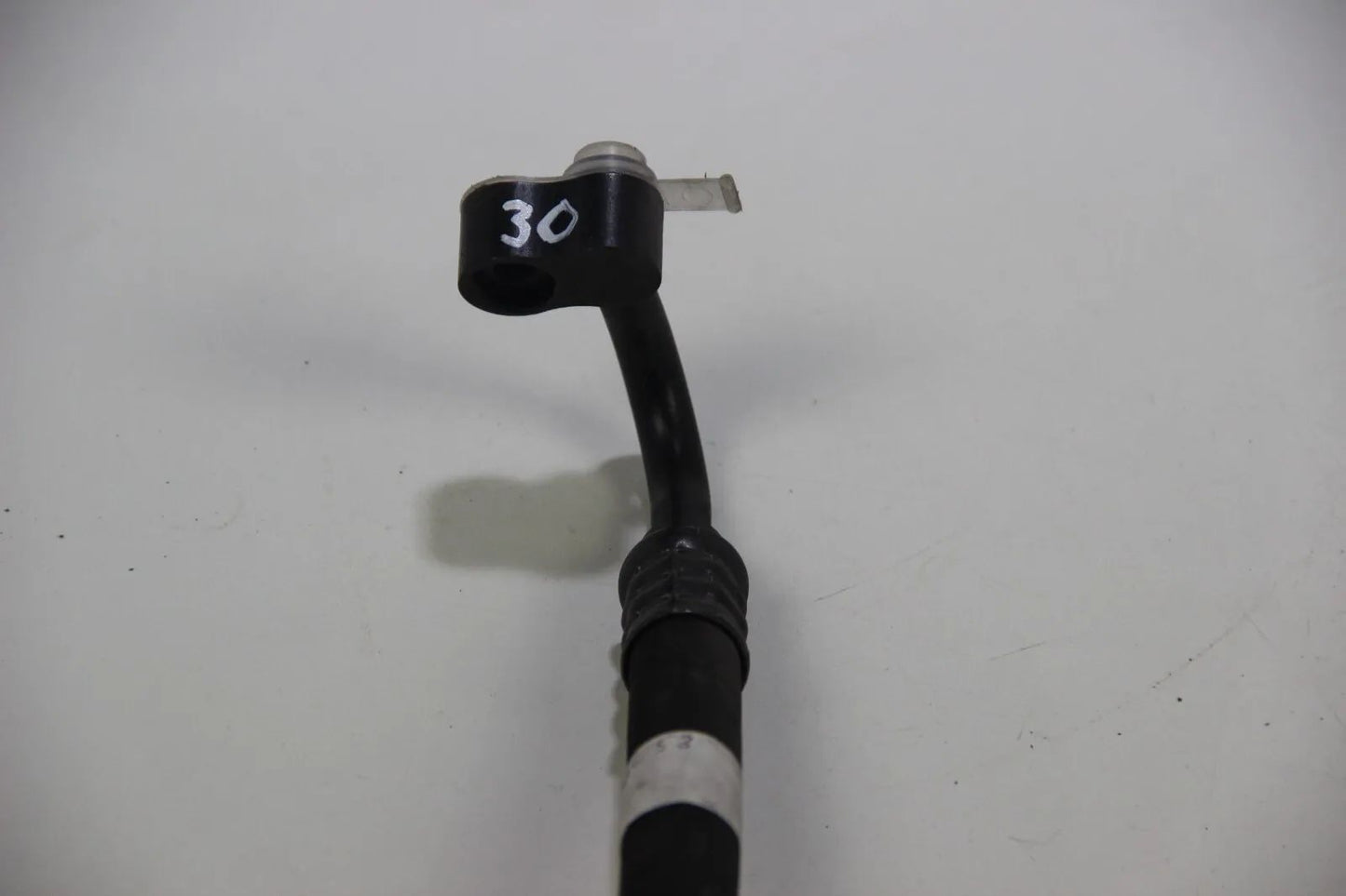 NEU Original BMW E39 Leitung Druckleitung Kompressor-Kondensator 64538370726